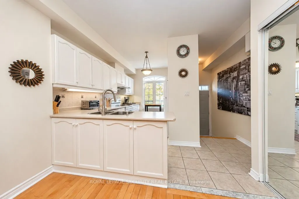134A Finch Avenue W