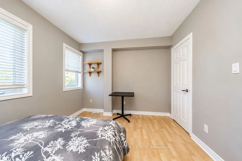 134 A Finch Avenue W