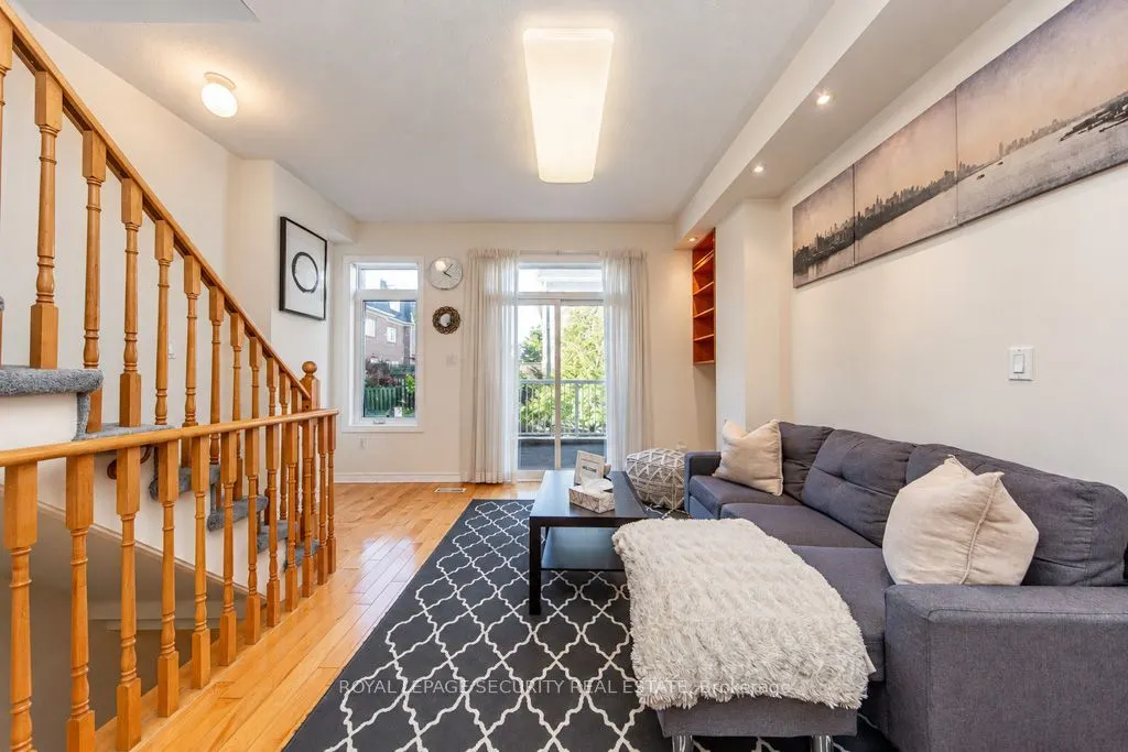 134 A Finch Avenue W