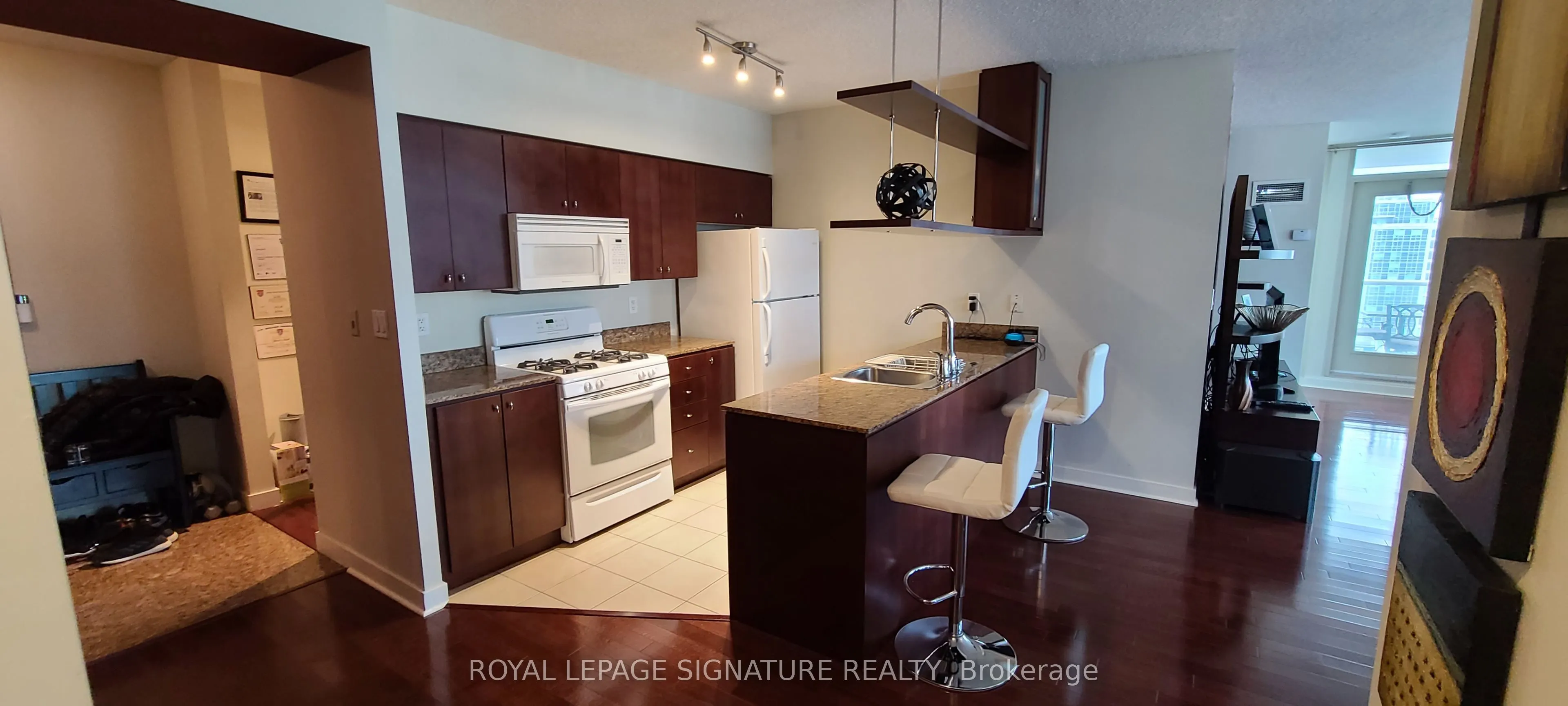 10 Navy Wharf Court #1212