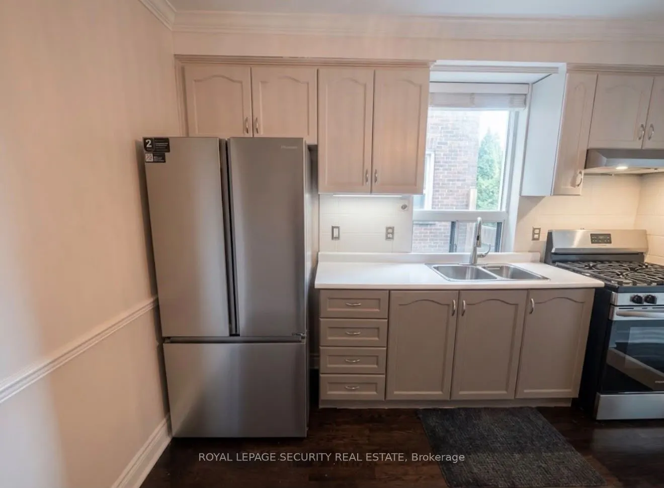 380 Crawford Street #Main Floor