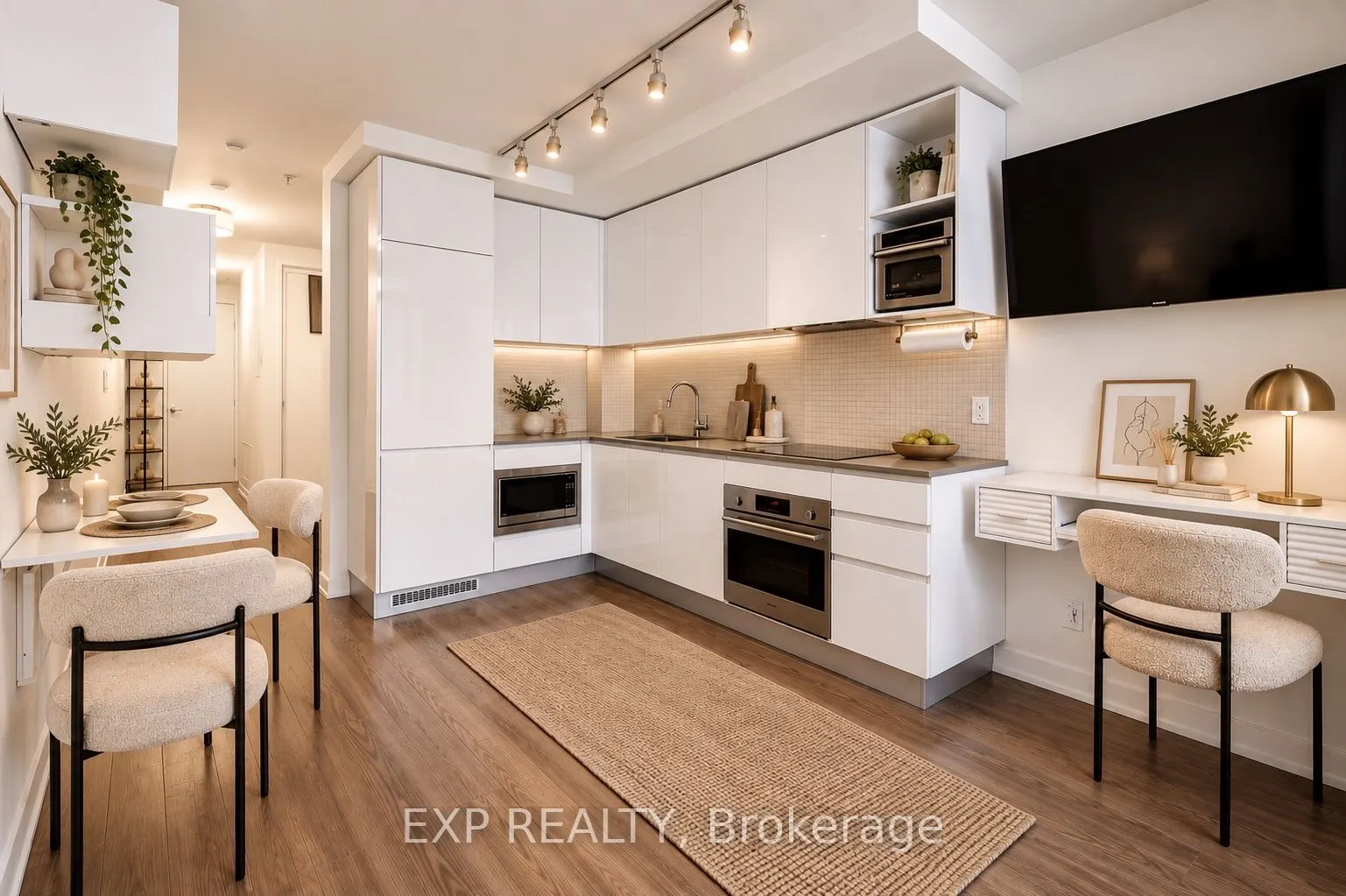 377 Madison Avenue #216