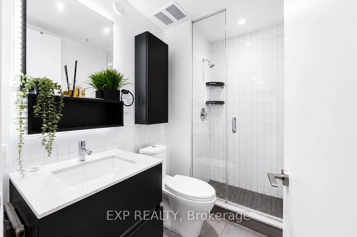377 Madison Avenue #216