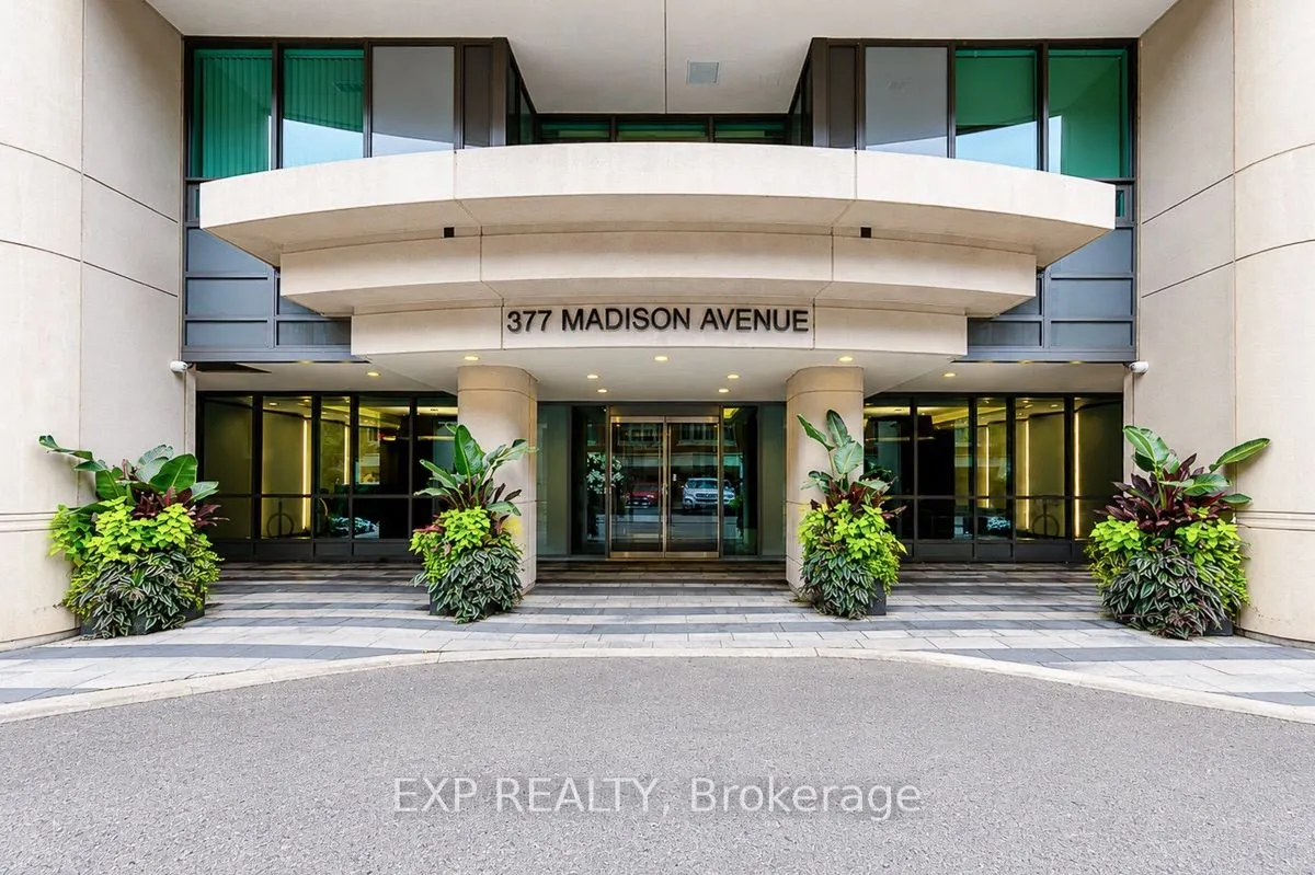 377 Madison Avenue #216