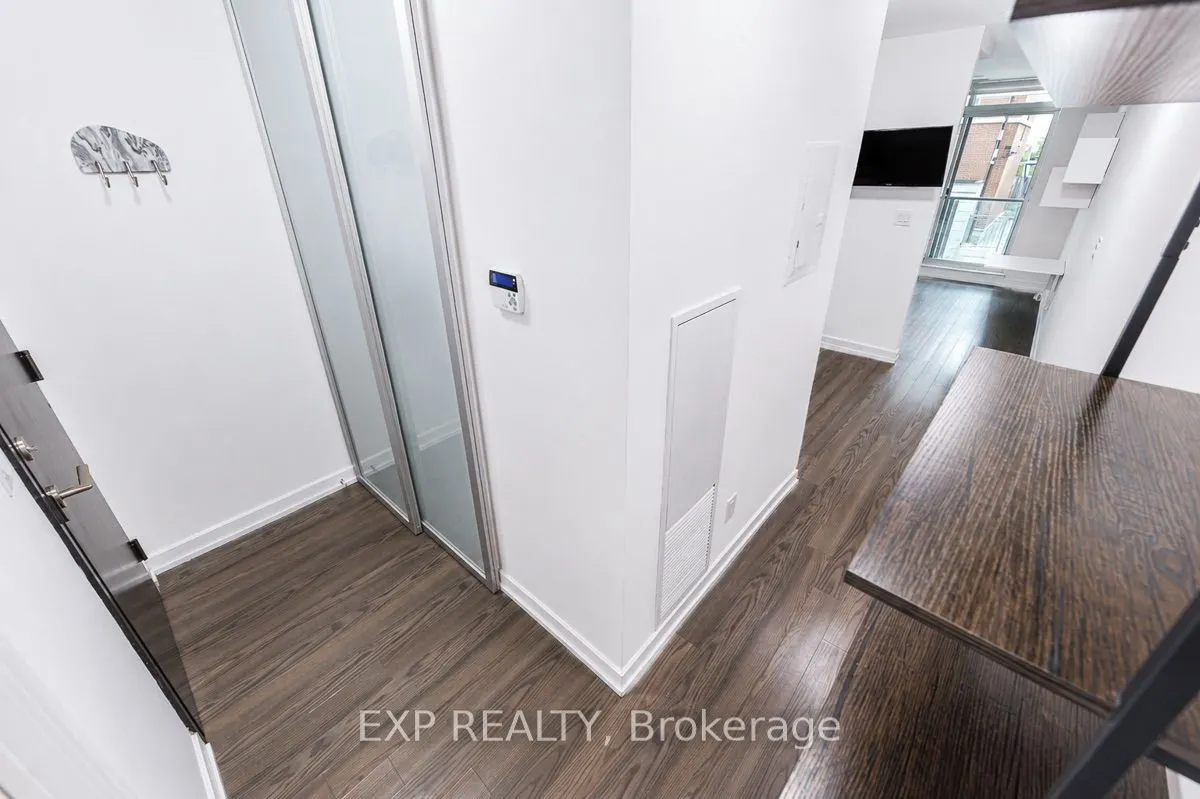 377 Madison Avenue #216