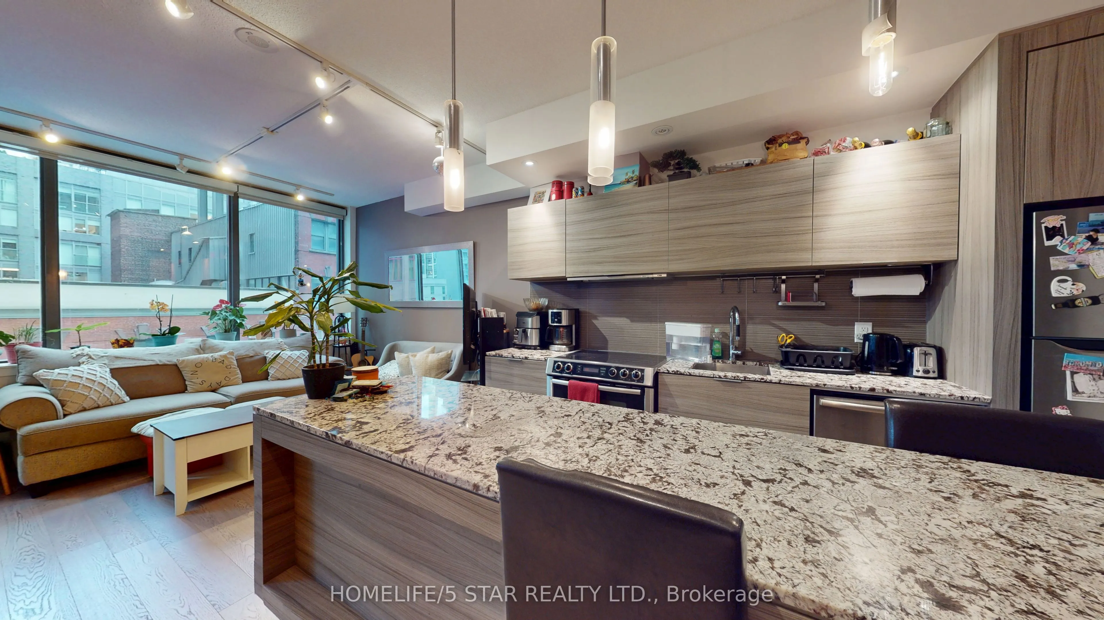 8 Charlotte Street #508