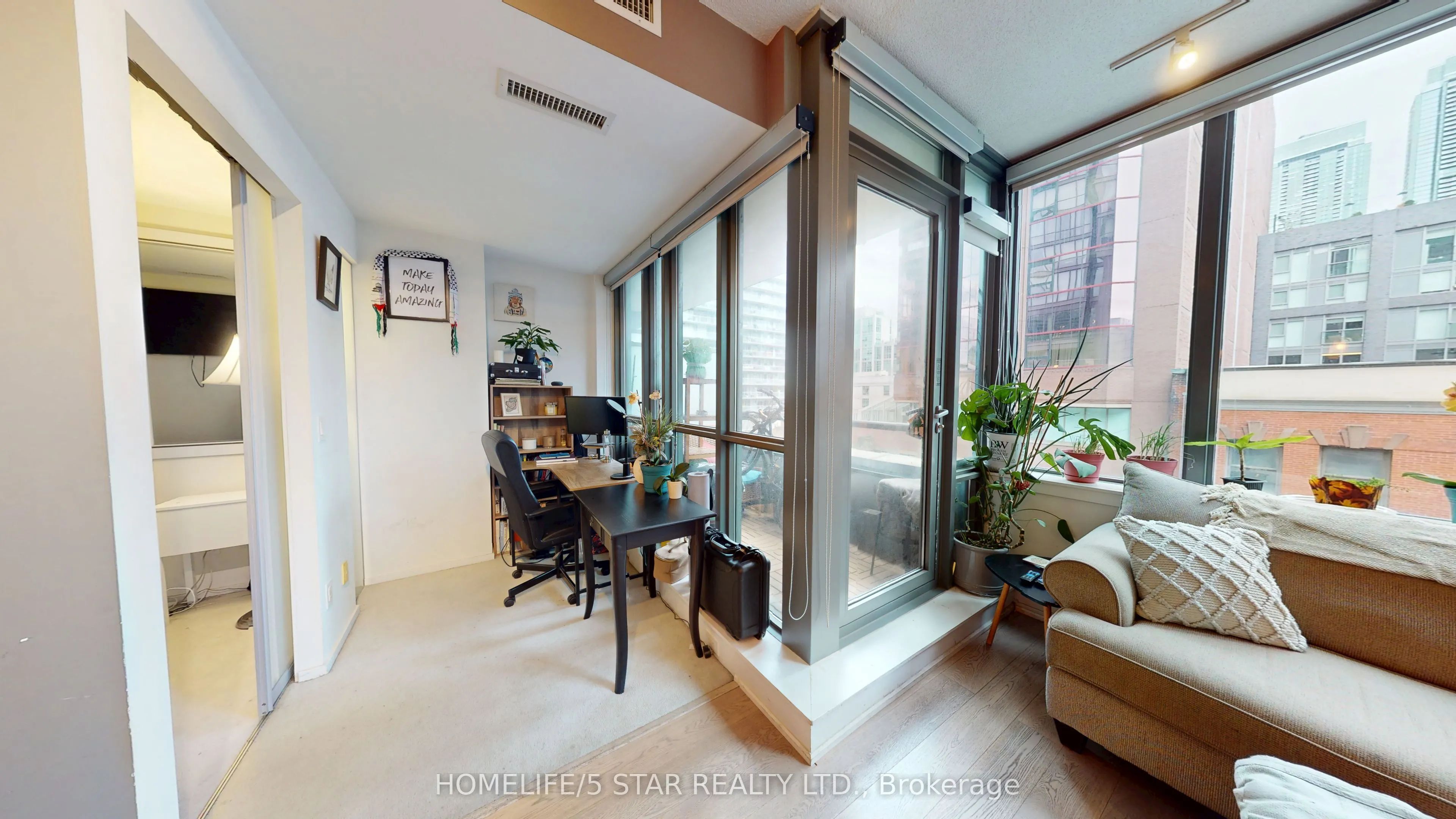 8 Charlotte Street #508
