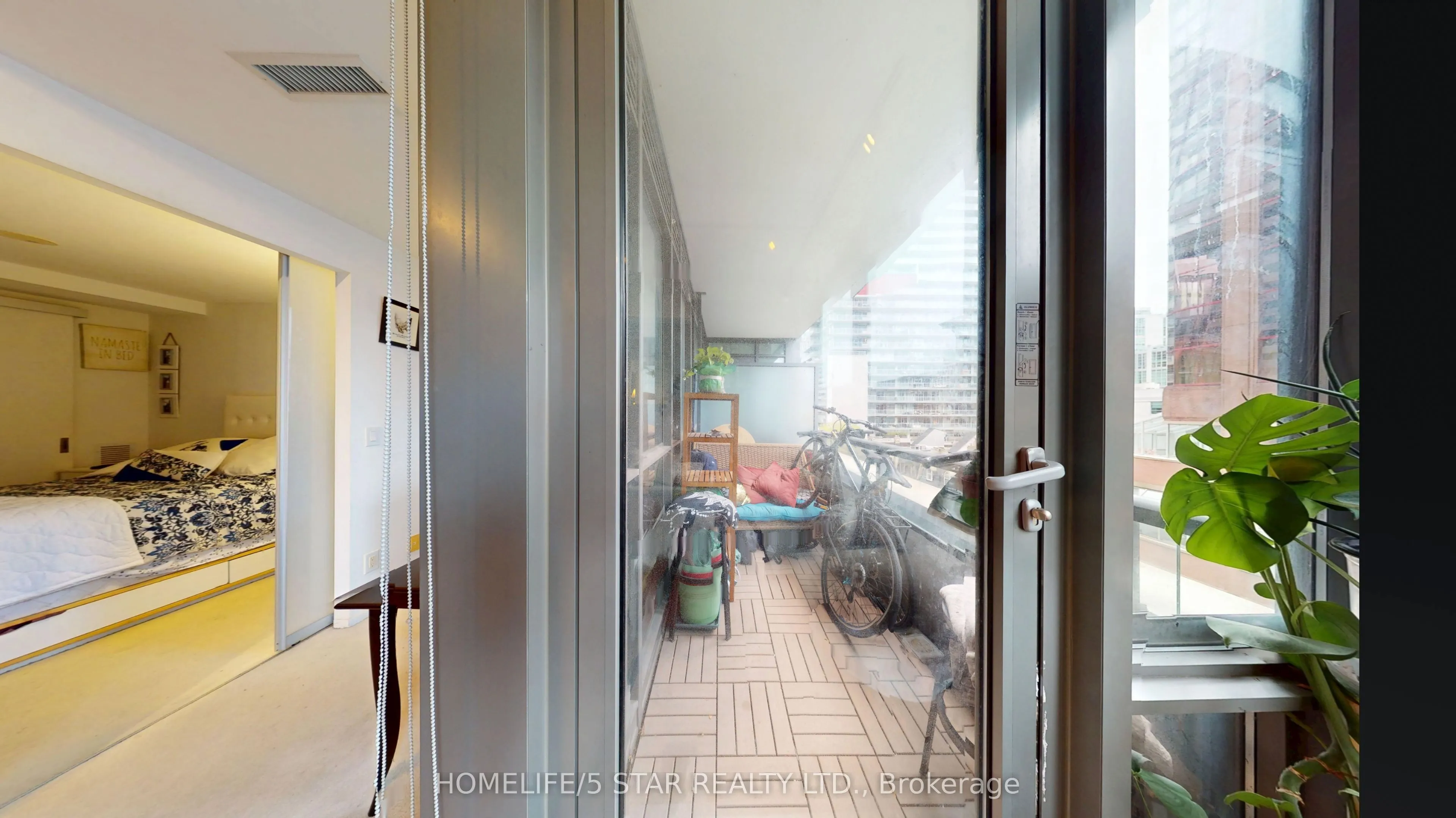 8 Charlotte Street #508