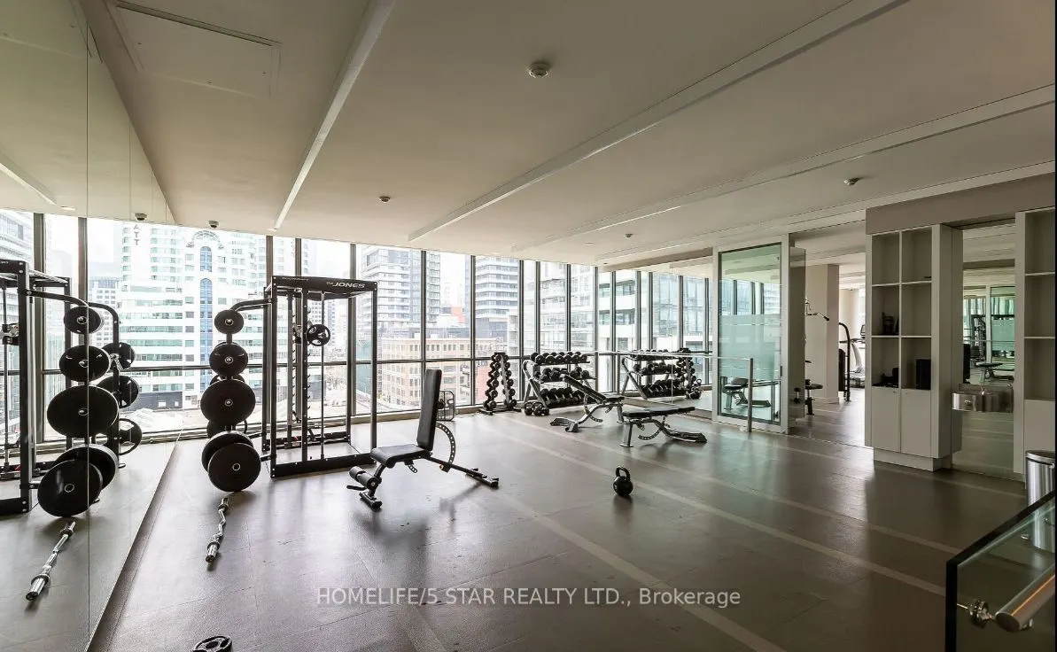 8 Charlotte Street #508