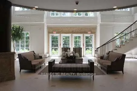 10 Bloorview Place #718