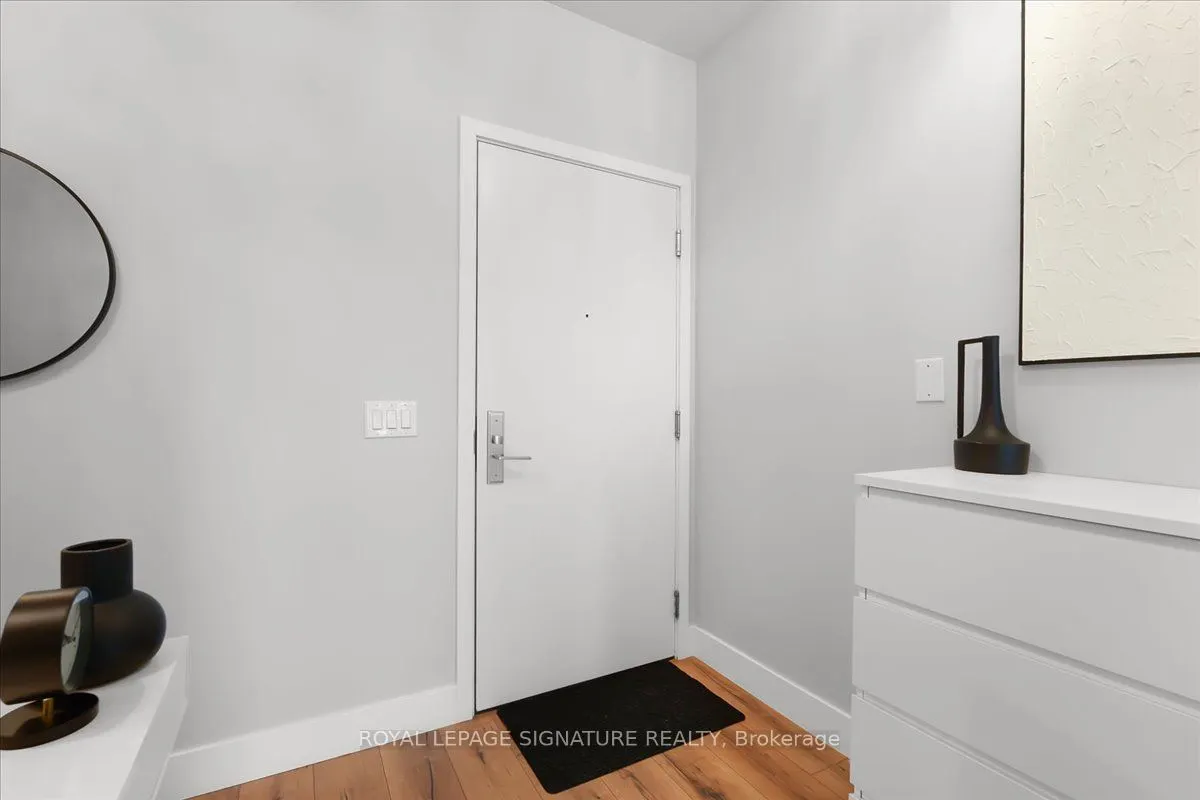 39 Sherbourne Street #908