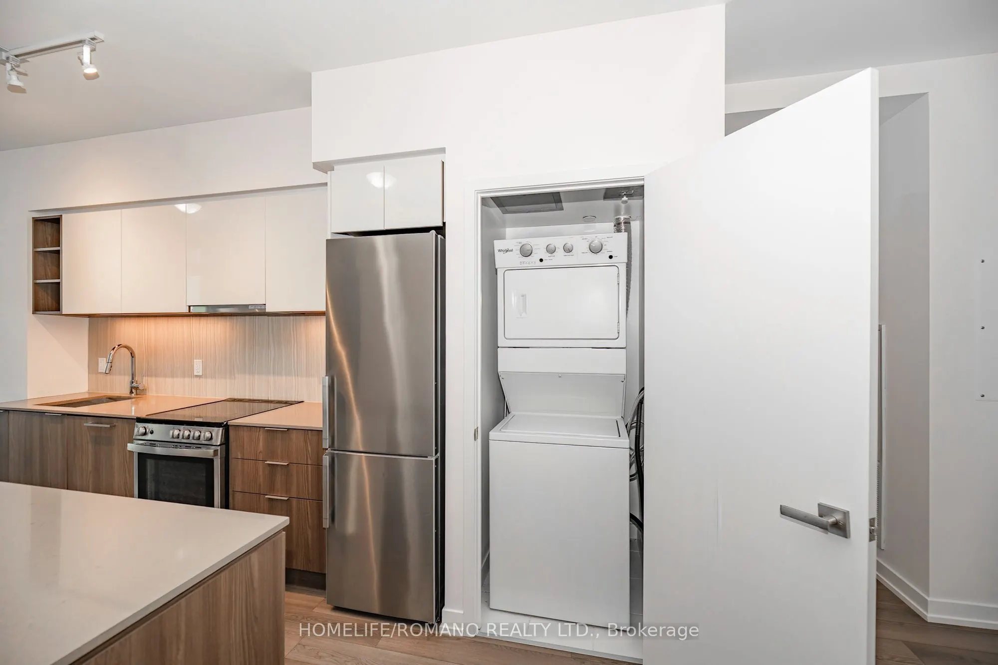 31 Tippett Road #1602