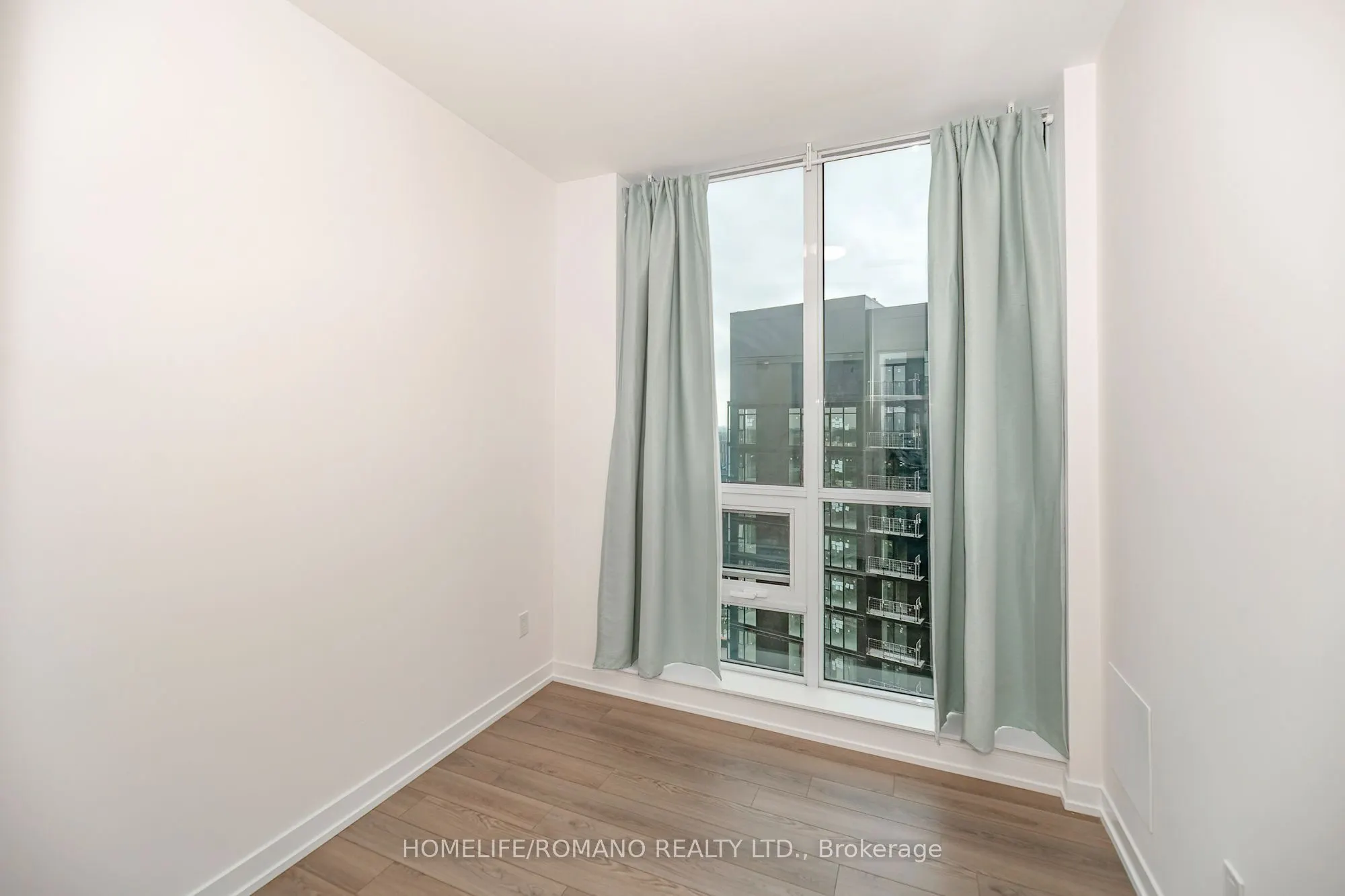 31 Tippett Road #1602