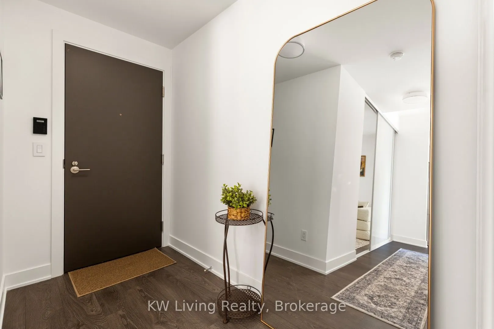 38 Cameron Street #608