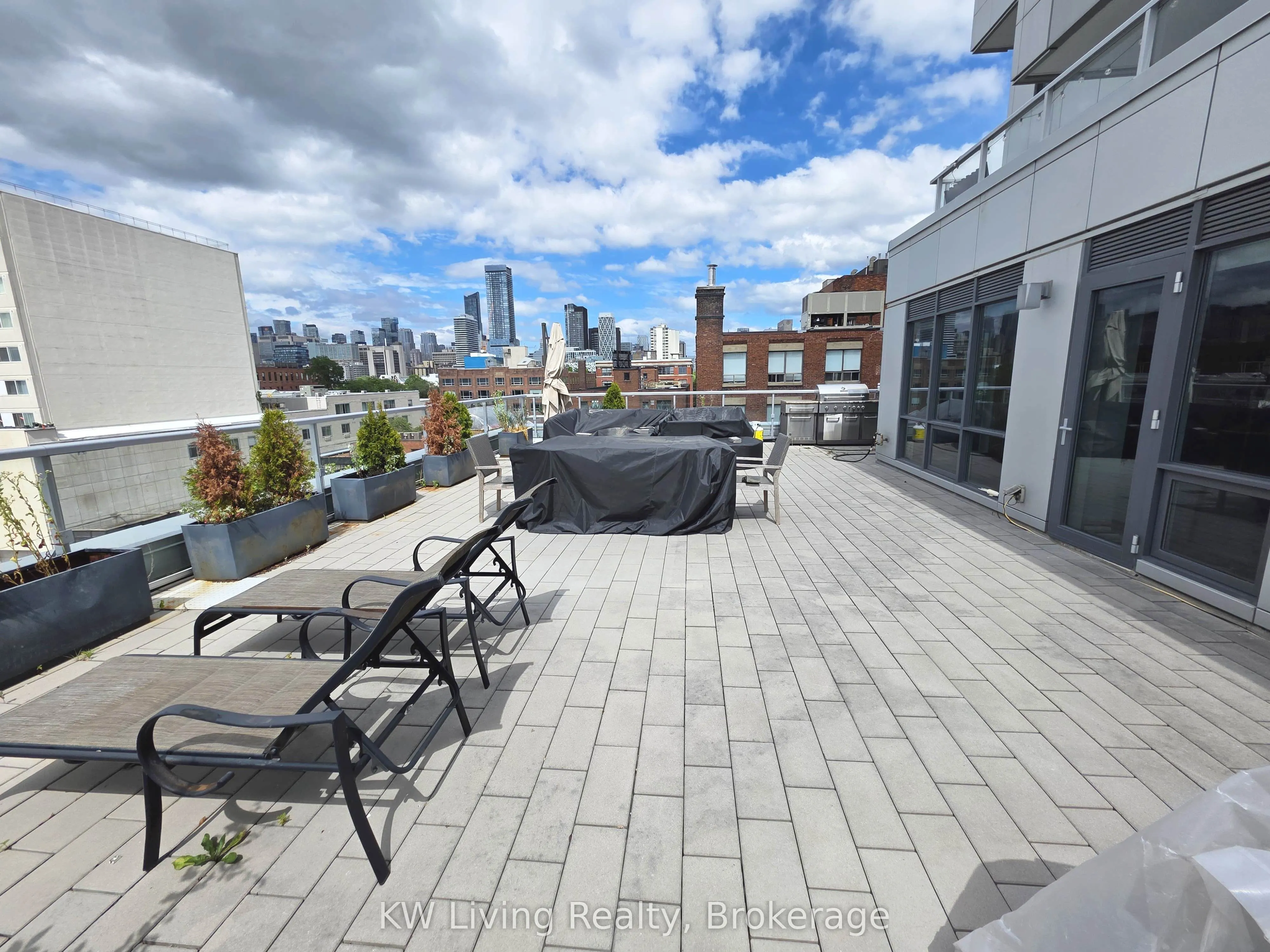 38 Cameron Street #608
