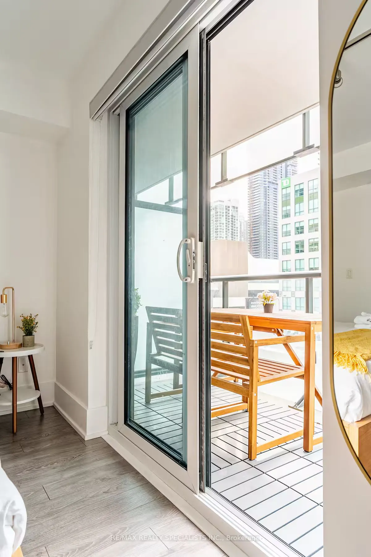 300 Front Street W #304