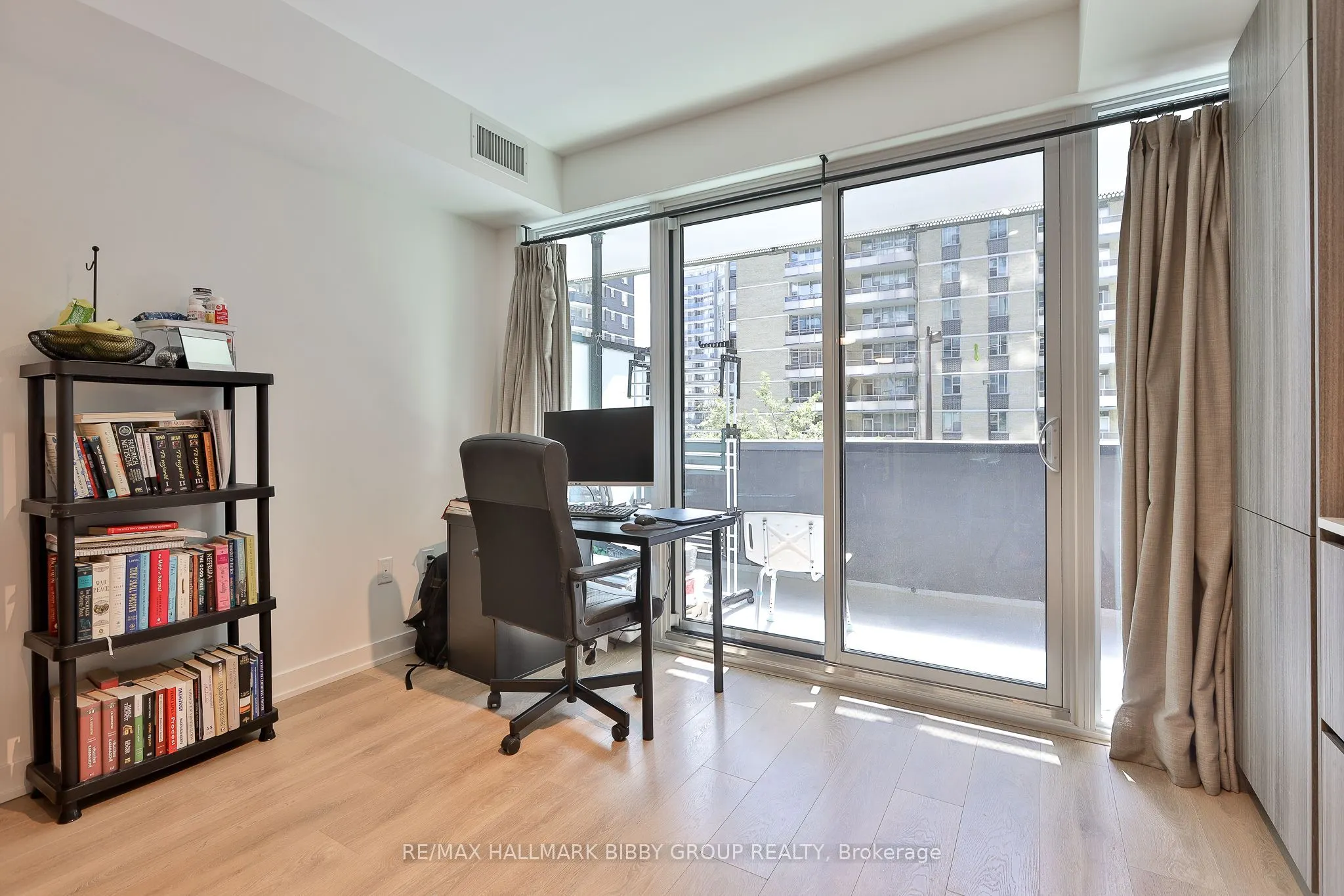 127 Broadway Avenue #302