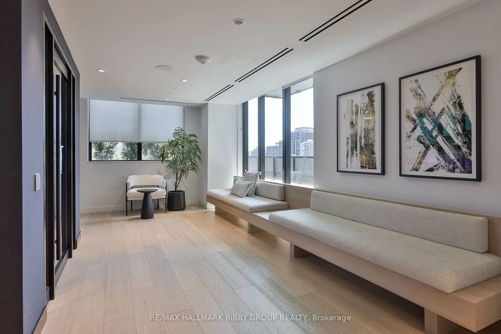 127 Broadway Avenue #302