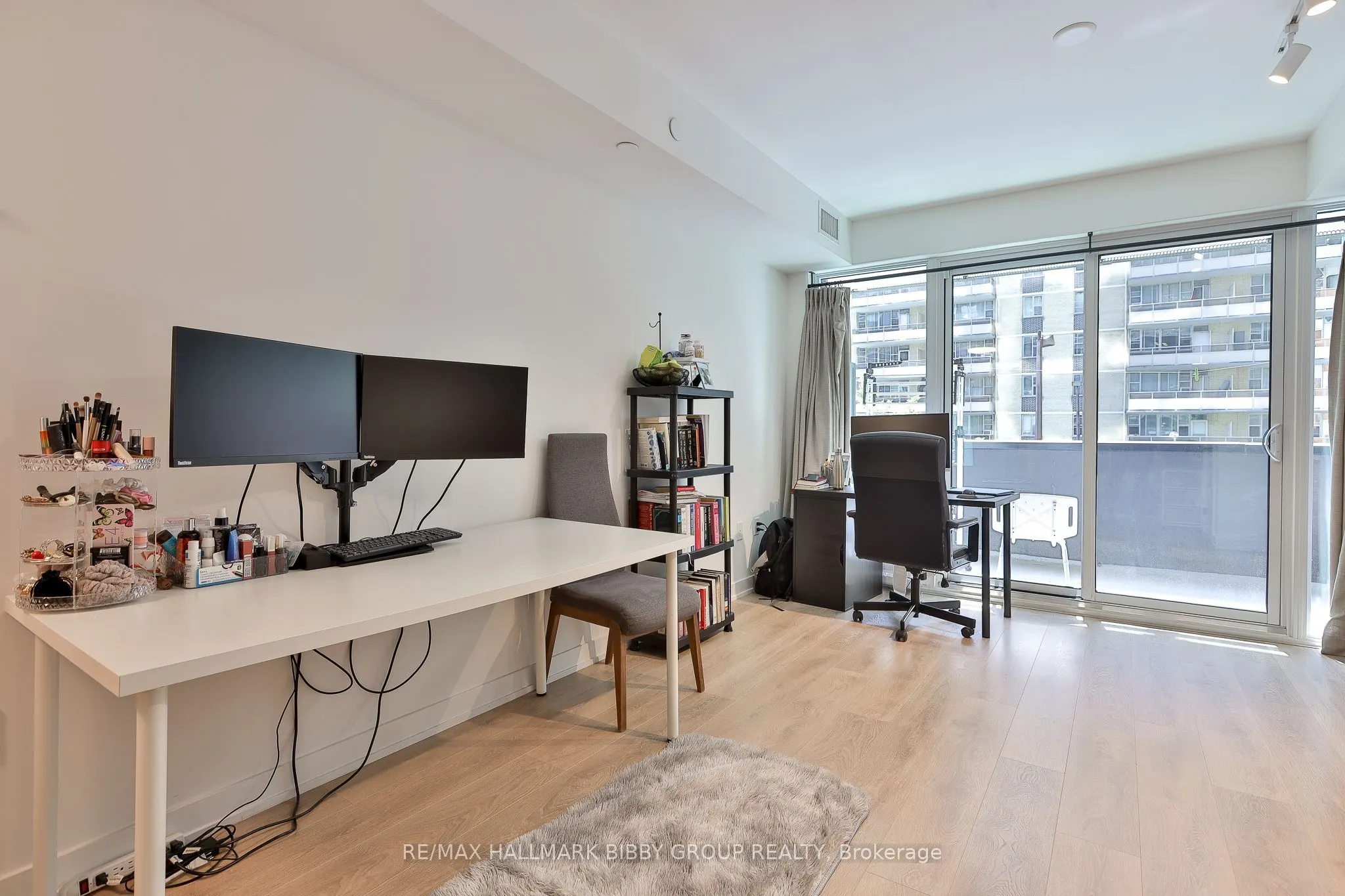 127 Broadway Avenue #302