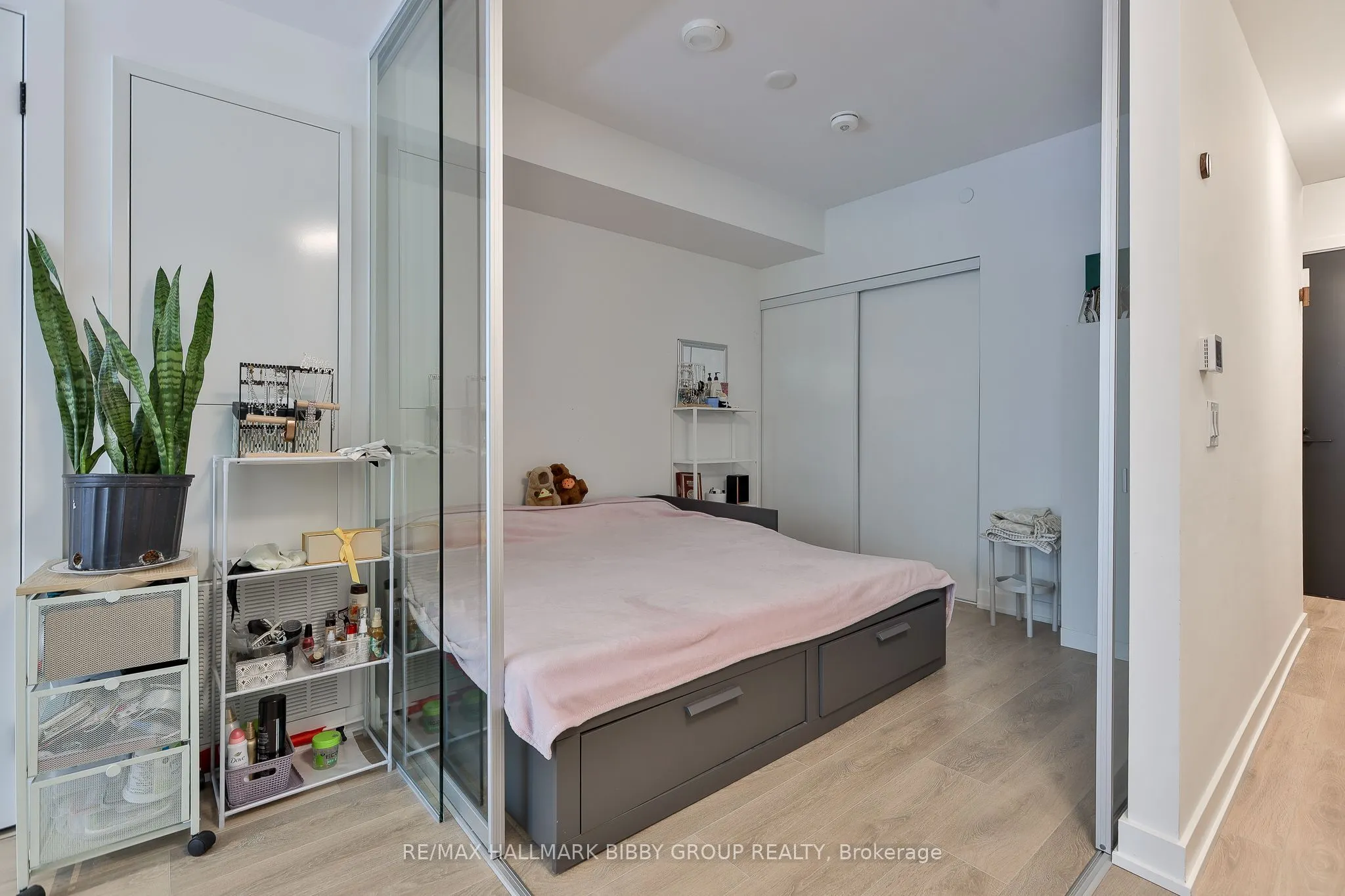 127 Broadway Avenue #302