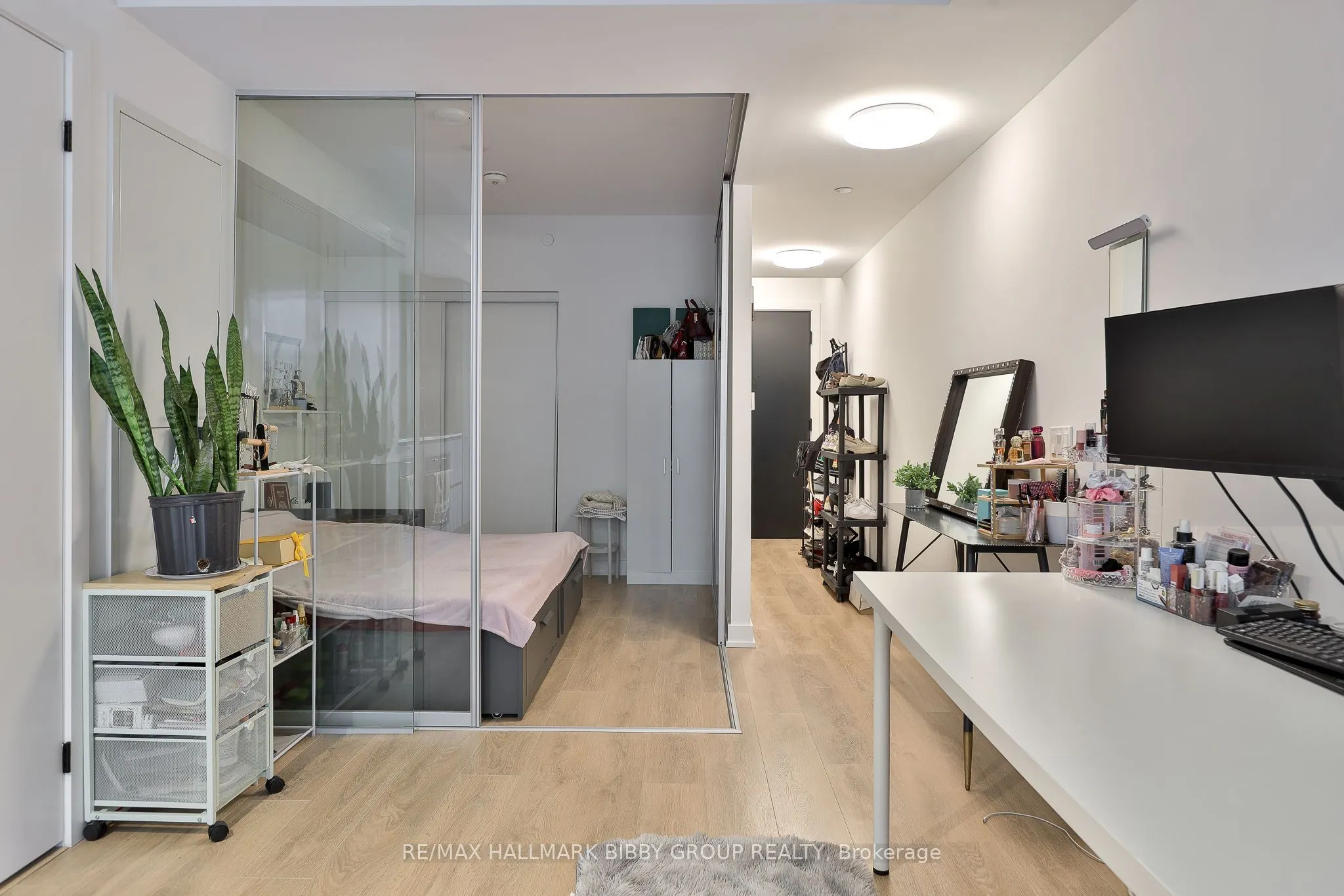 127 Broadway Avenue #302