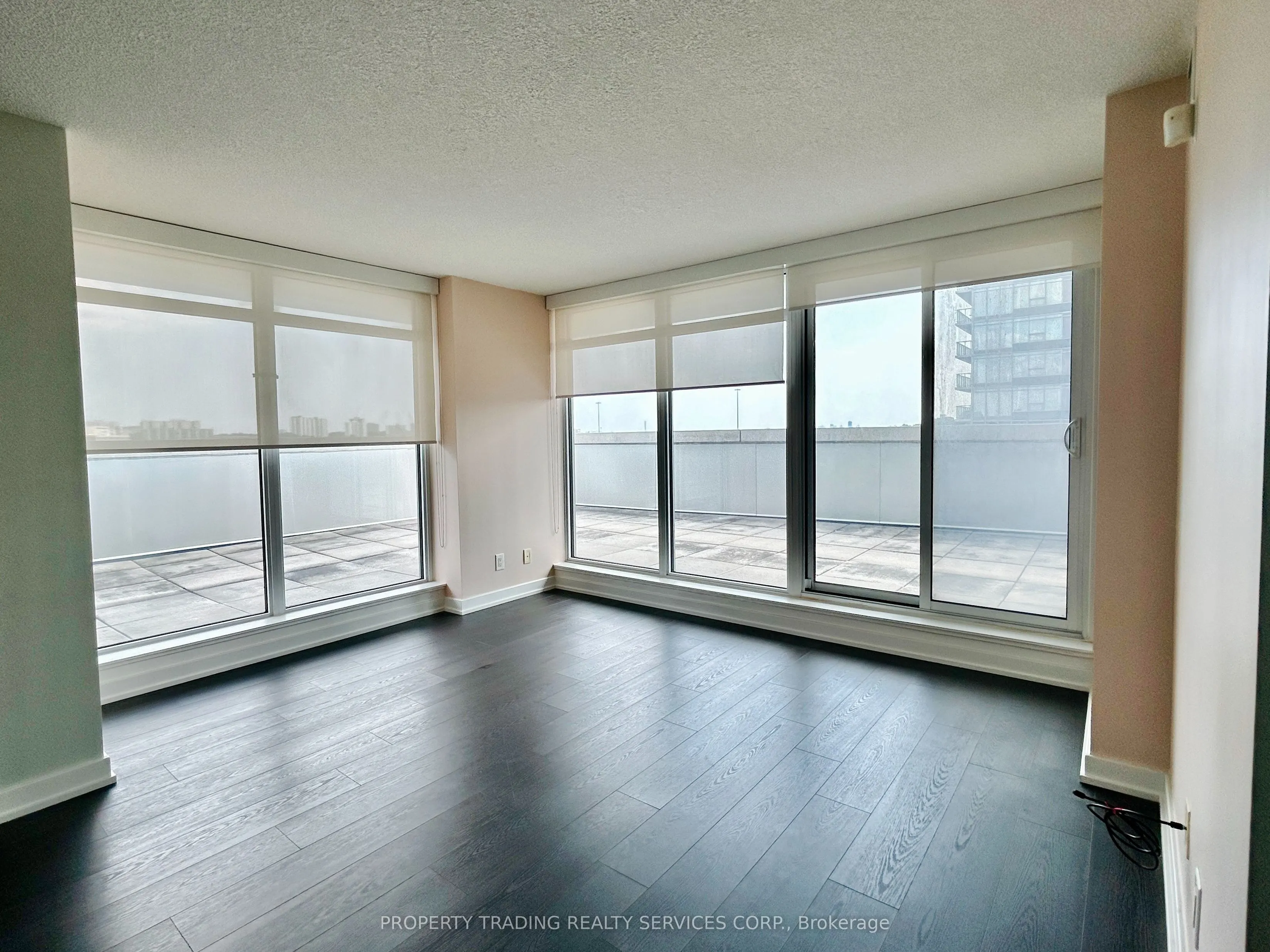 72 Esther Shiner Boulevard #318