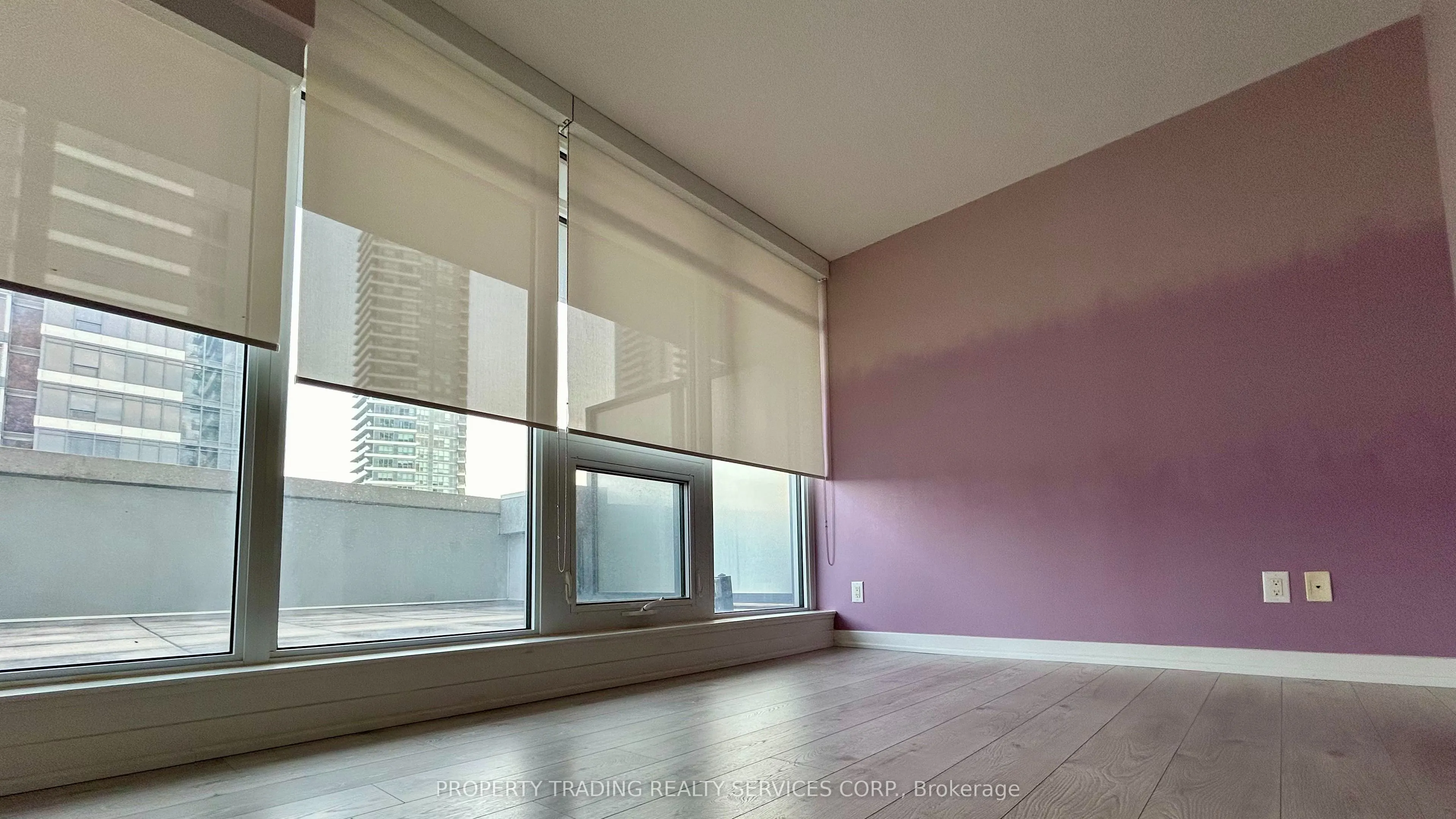 72 Esther Shiner Boulevard #318