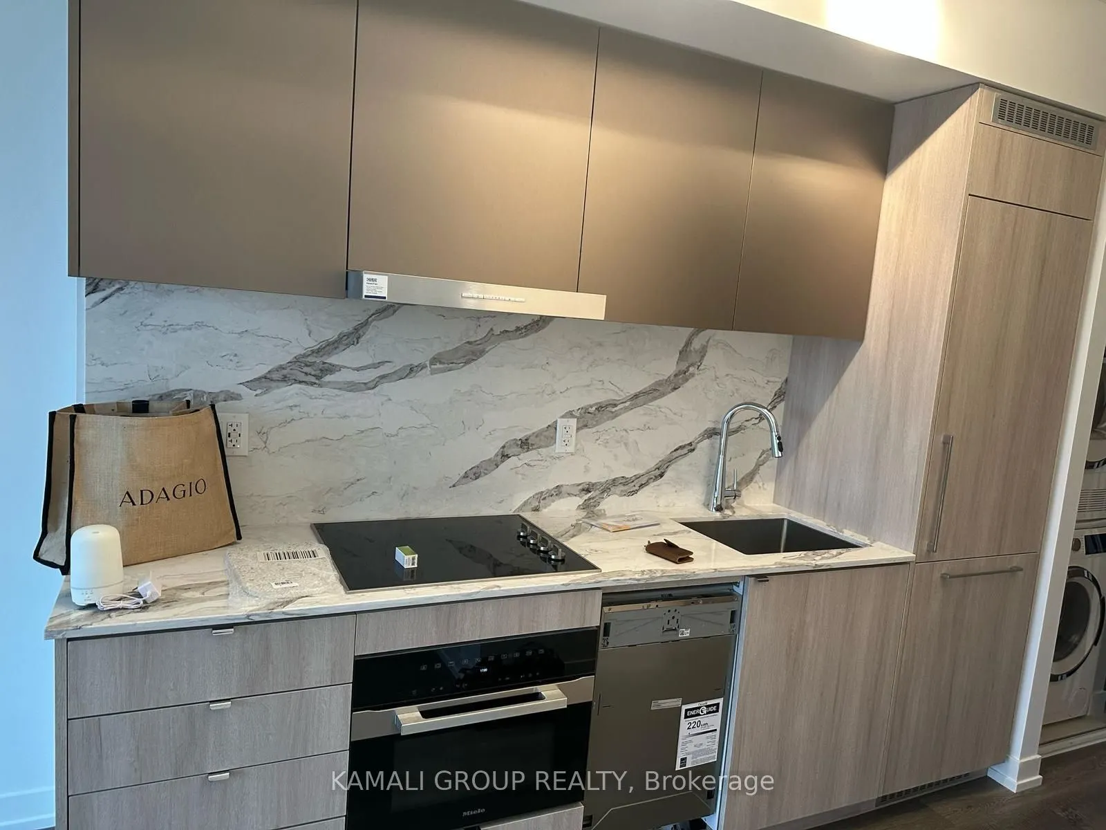 771 Yonge Street #2010