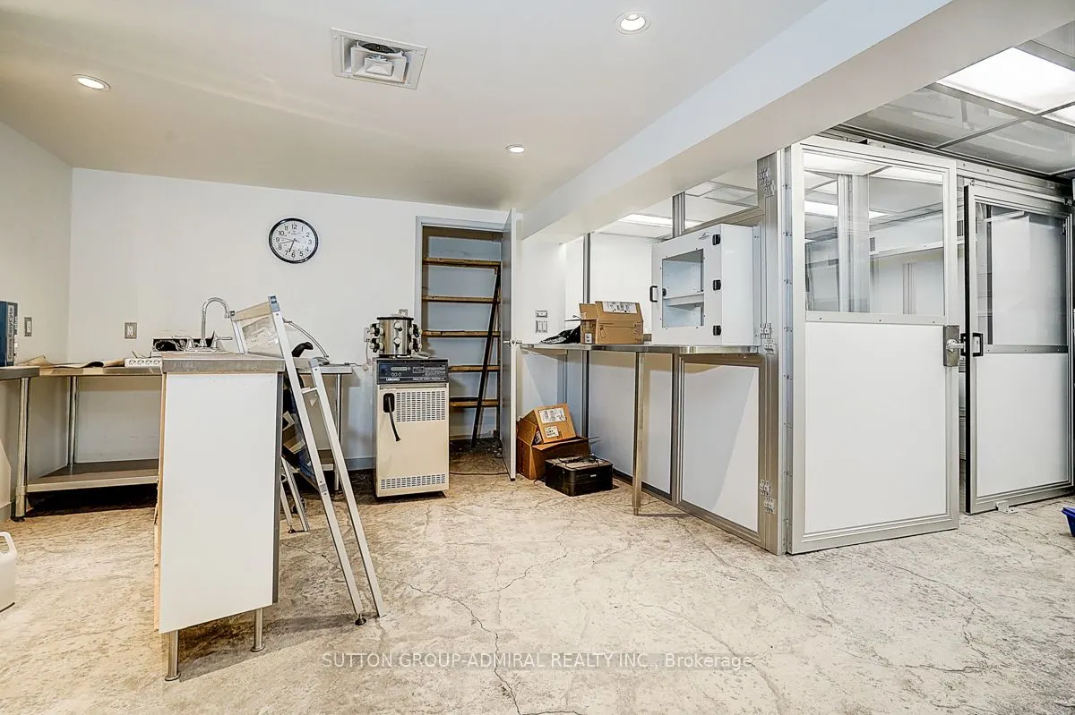 1184 Eglinton Avenue W