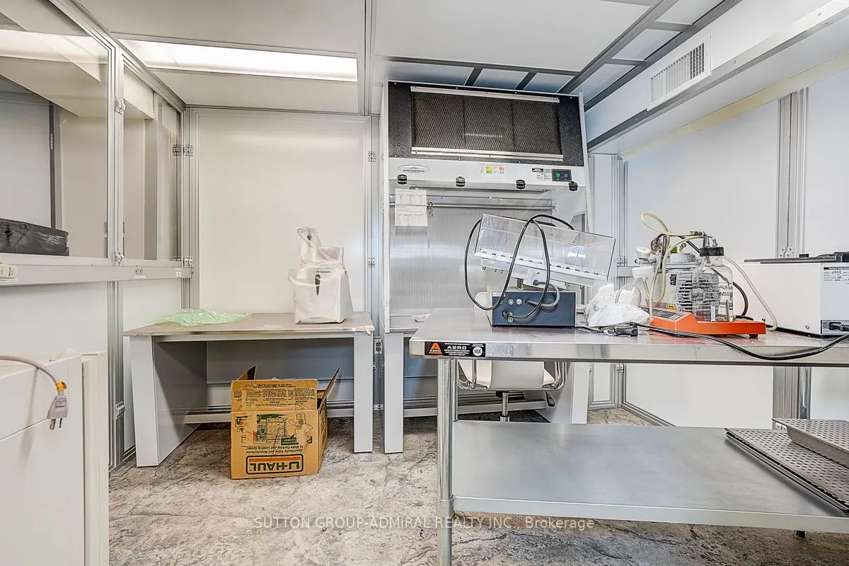 1184 Eglinton Avenue W