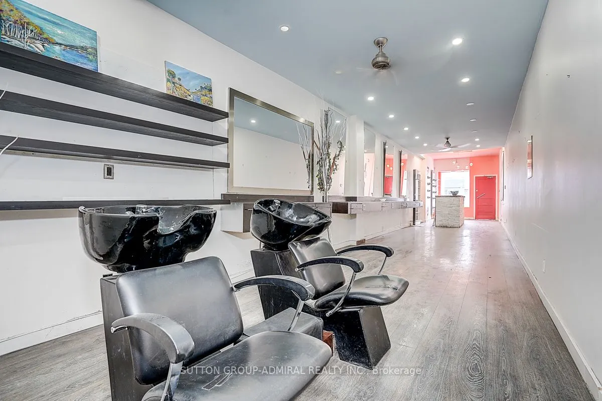 1184 Eglinton Avenue W