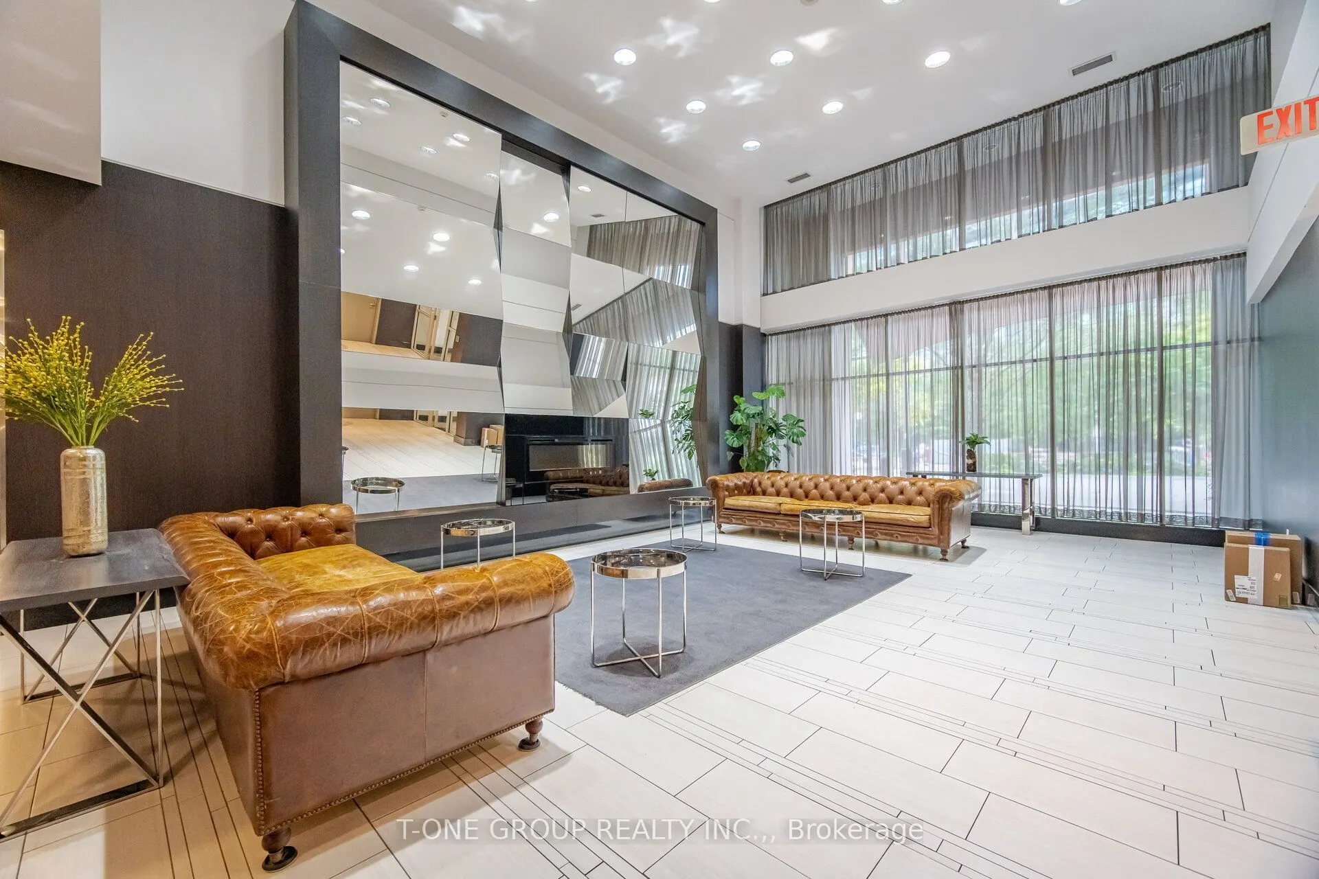 35 Bastion Street #311