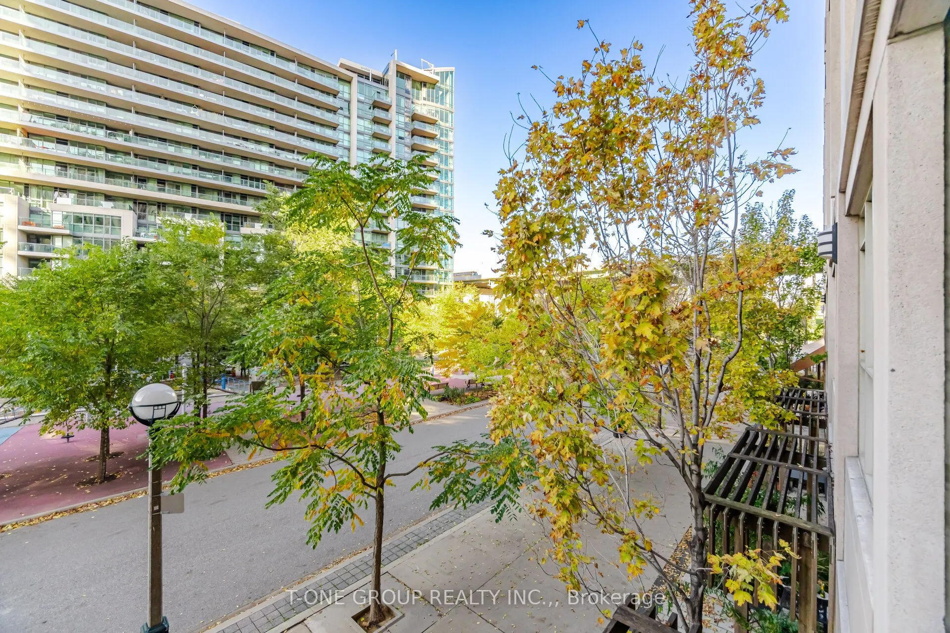 35 Bastion Street #311