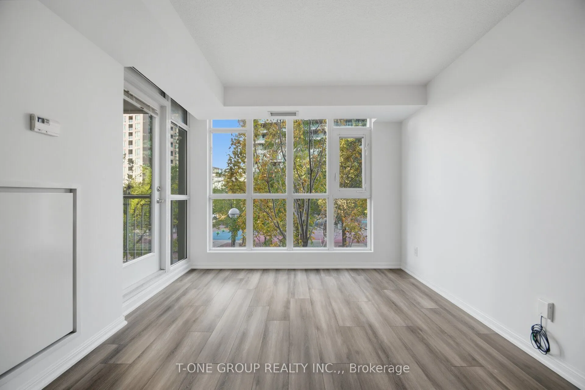 35 Bastion Street #311