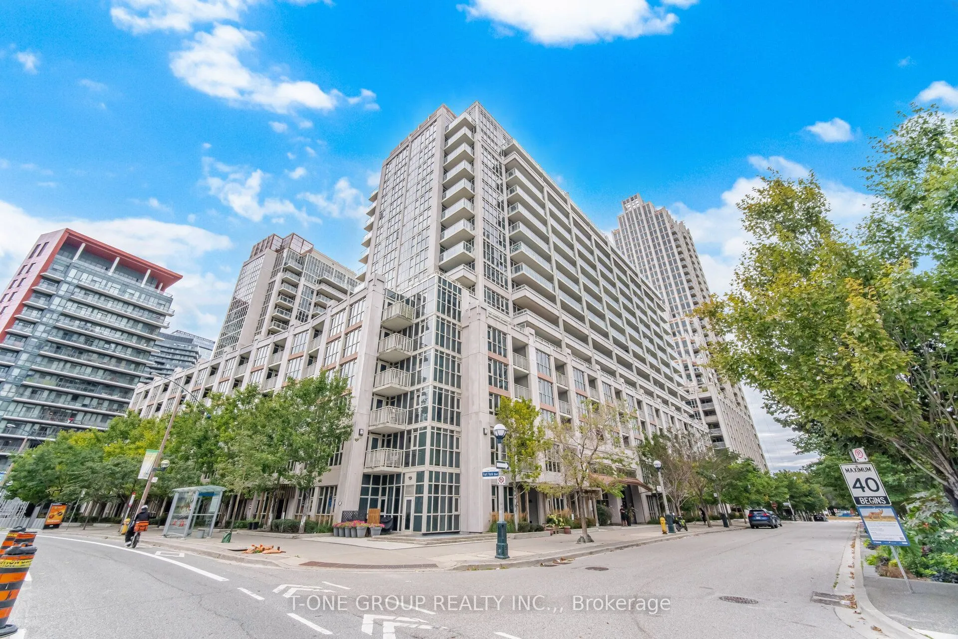 35 Bastion Street #311