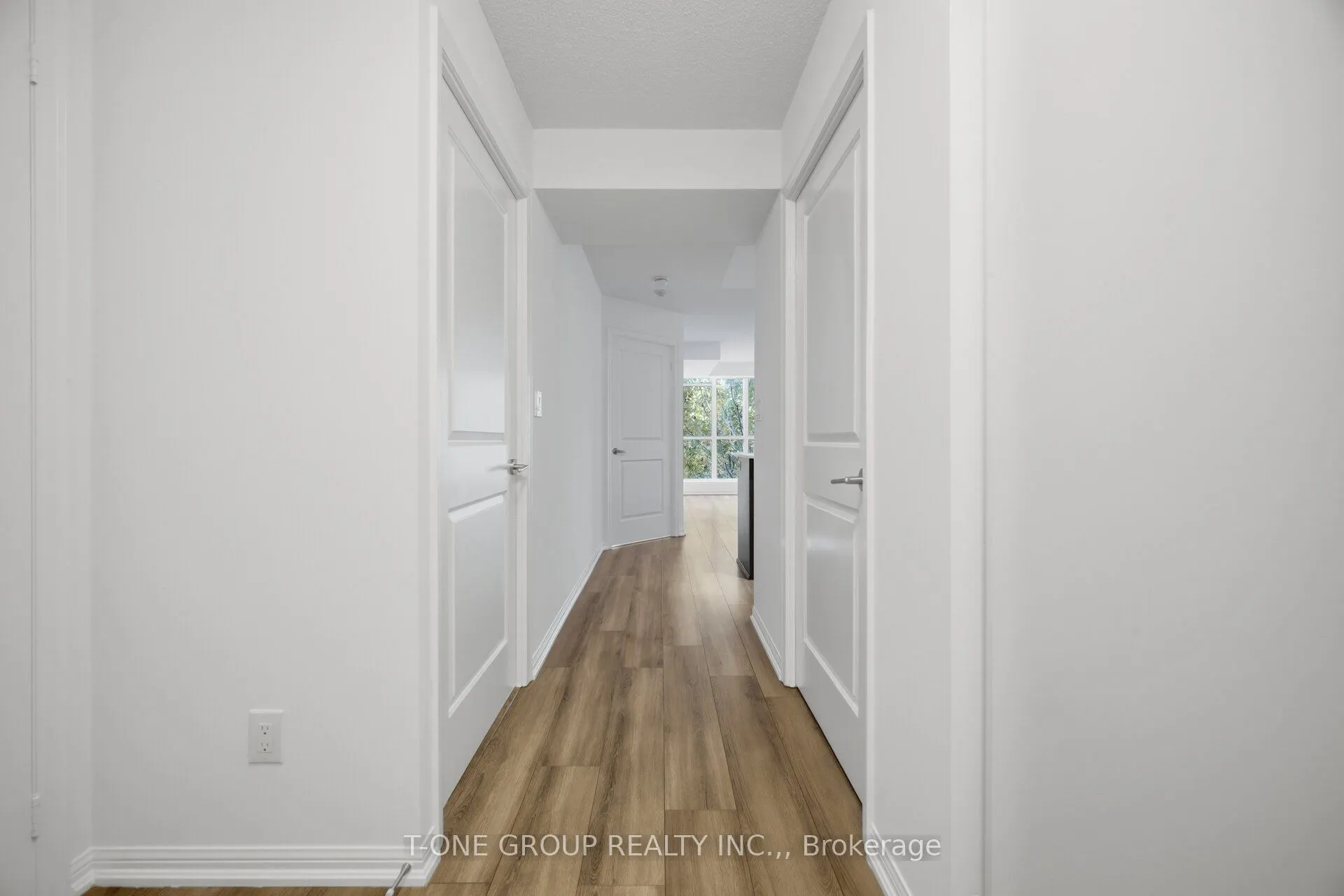 35 Bastion Street #311