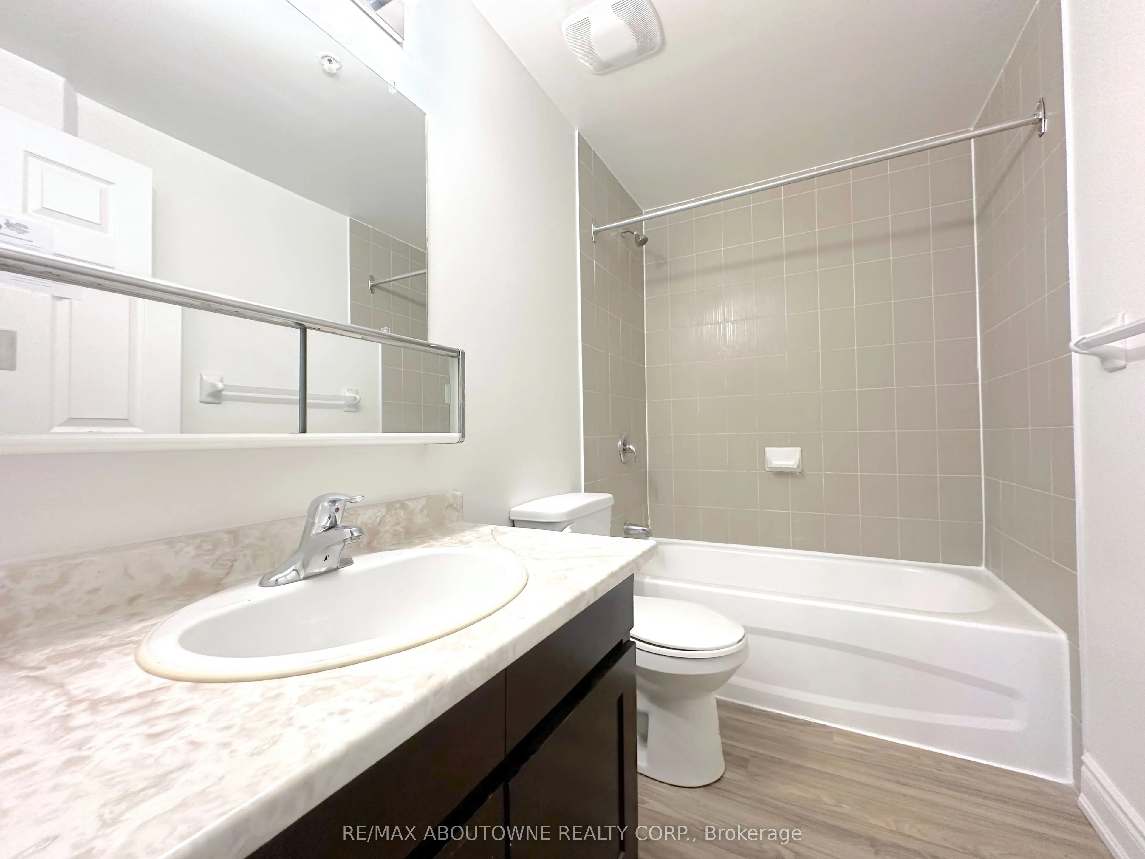 55 Lisgar Street #109