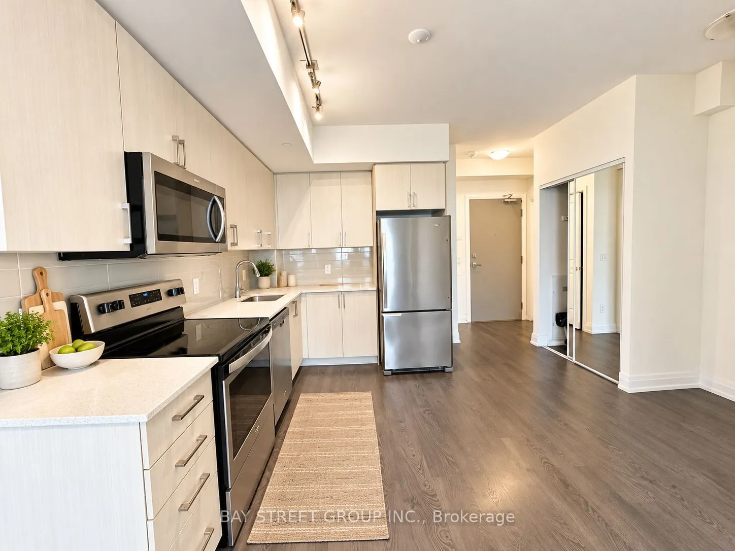 591 Sheppard Avenue E #302