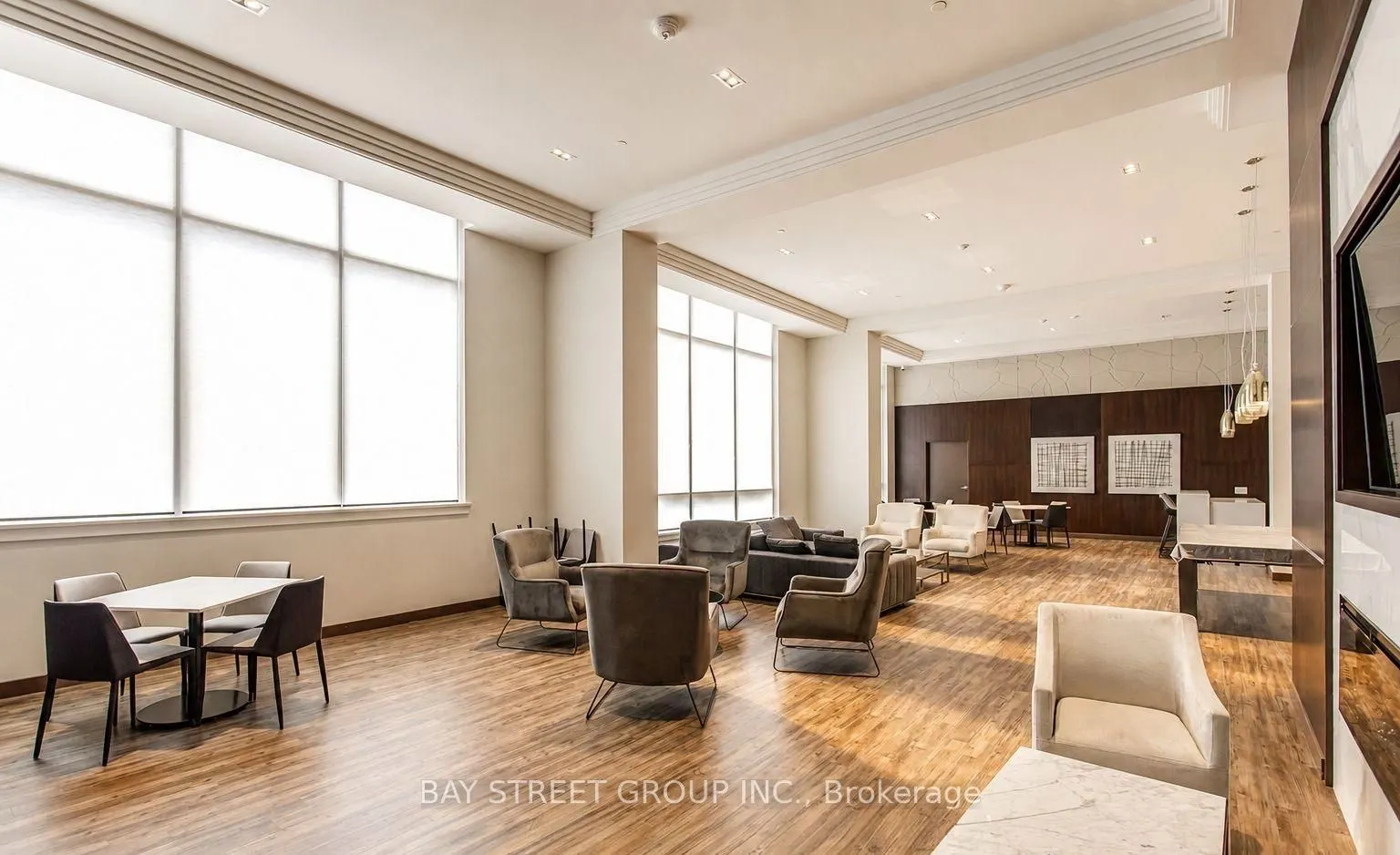 591 Sheppard Avenue E #302