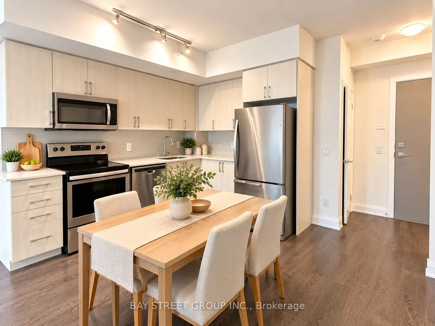 591 Sheppard Avenue E #302