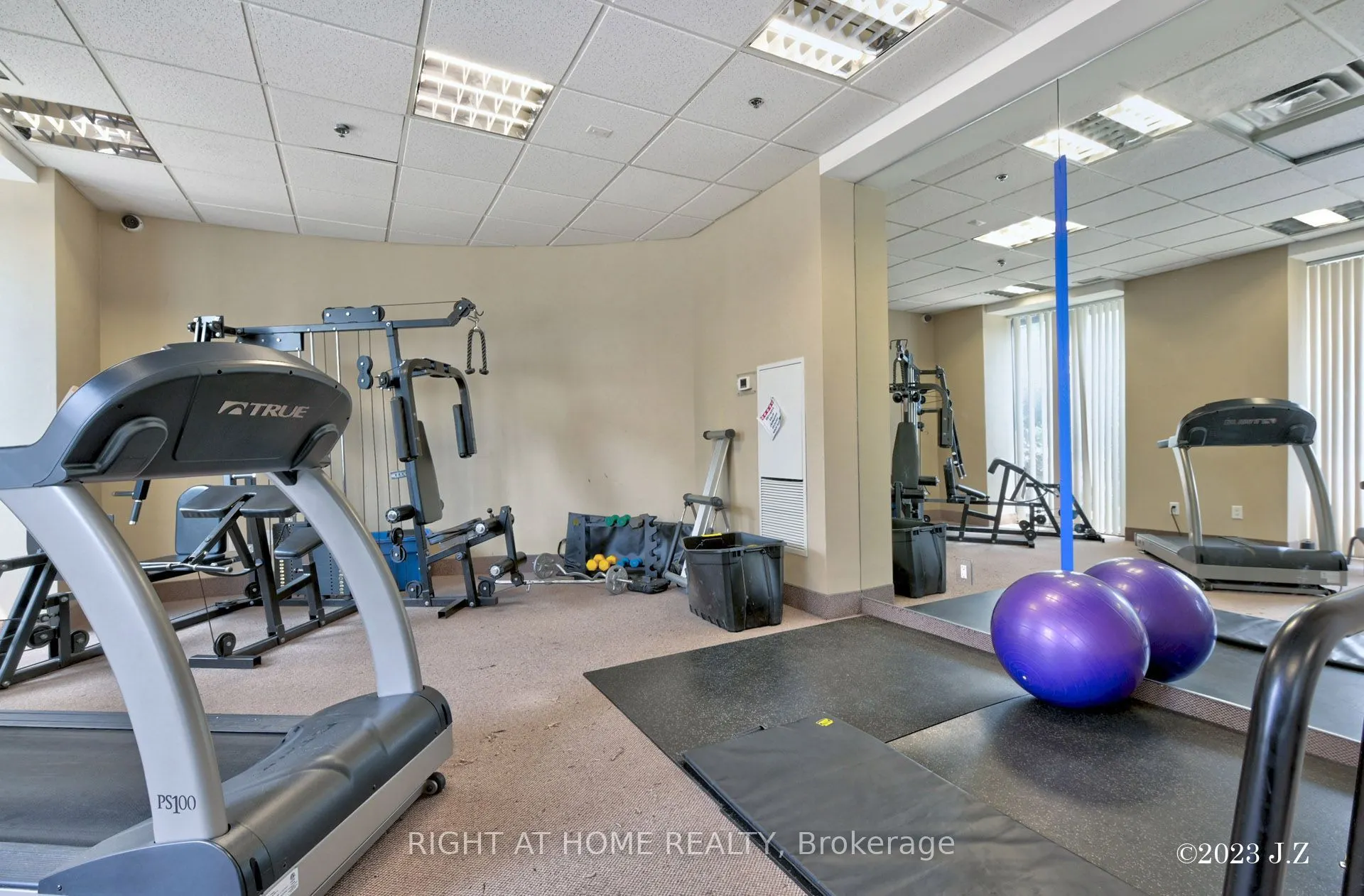760 Sheppard Avenue W #312