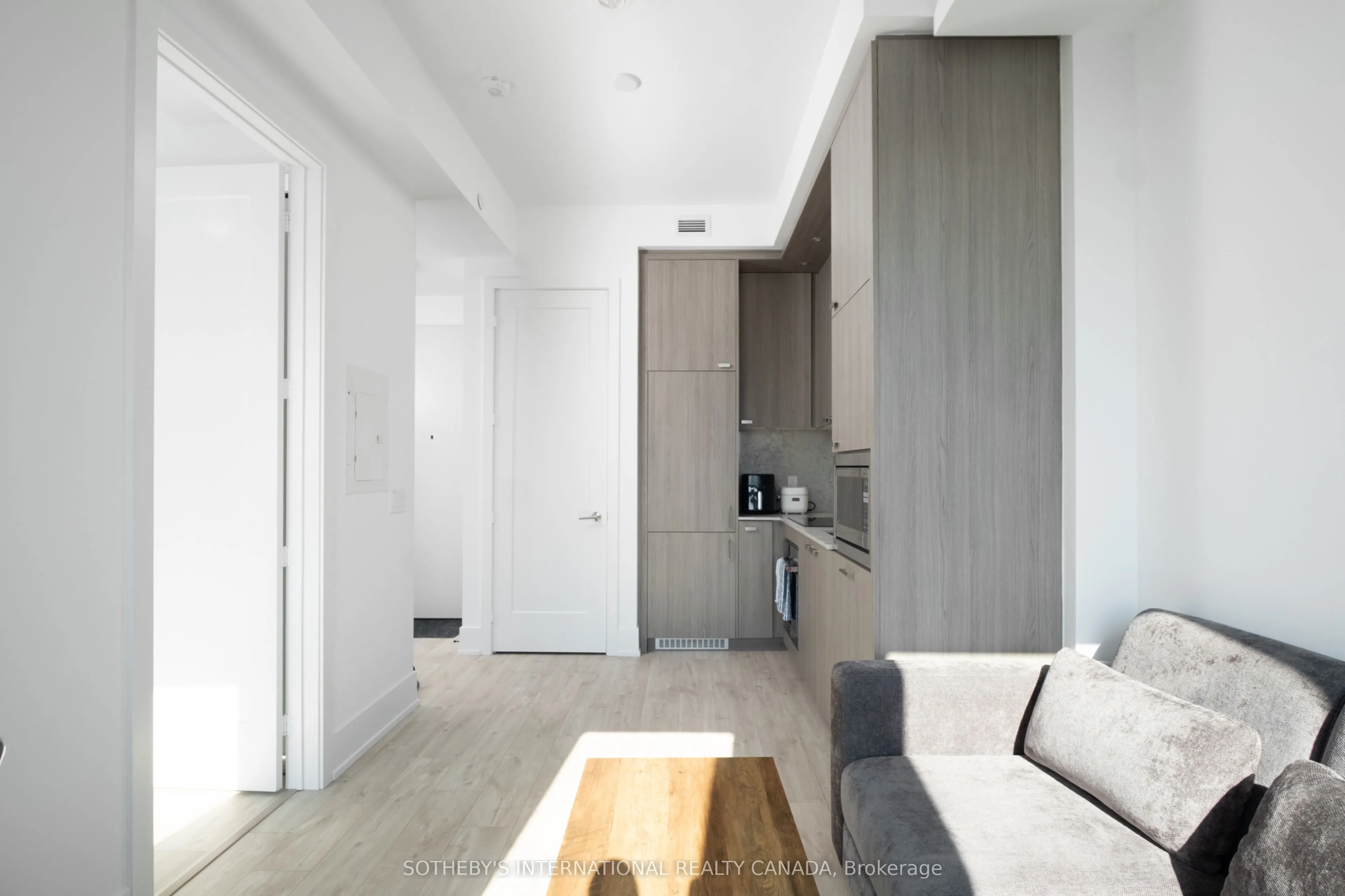 115 Denison Avenue #PH04