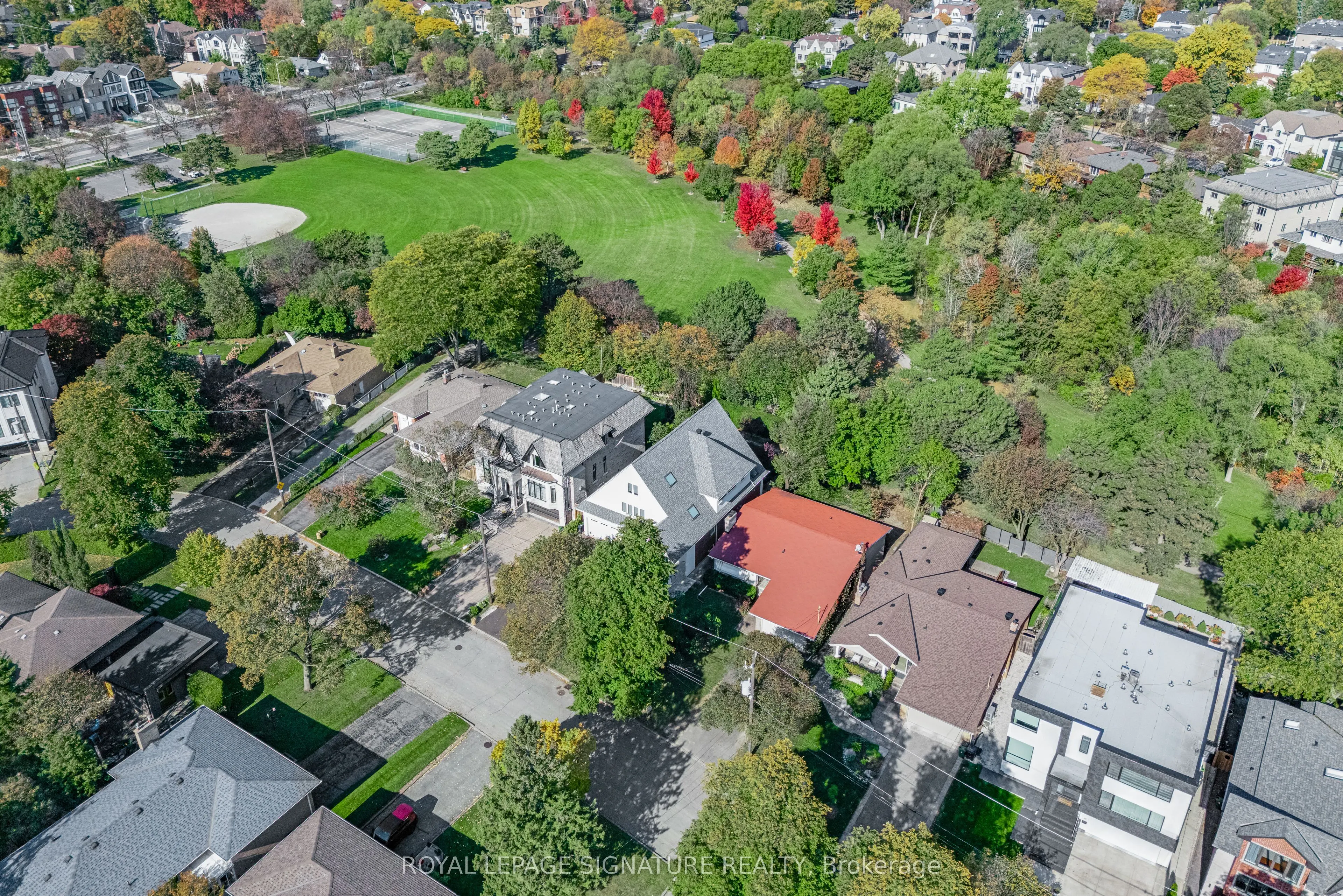 26 Millgate Crescent