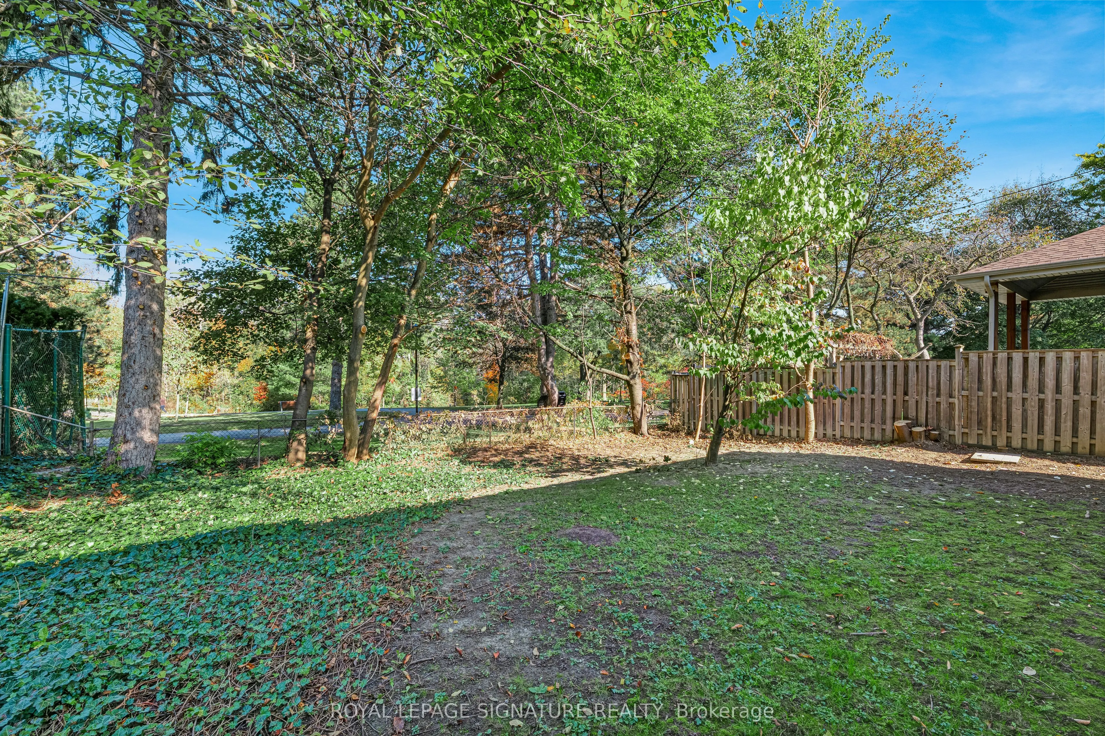 26 Millgate Crescent