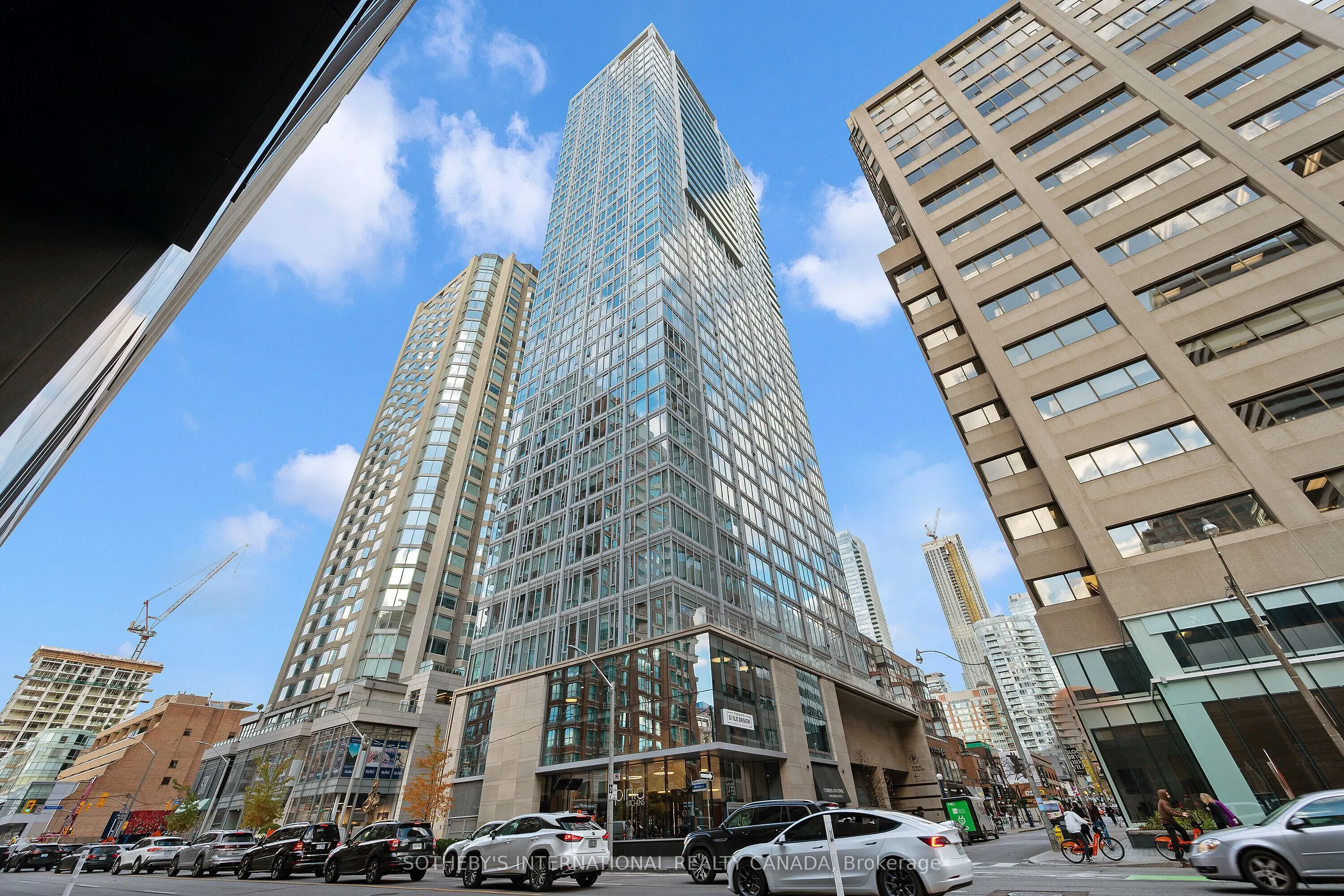 200 Cumberland Street #3005
