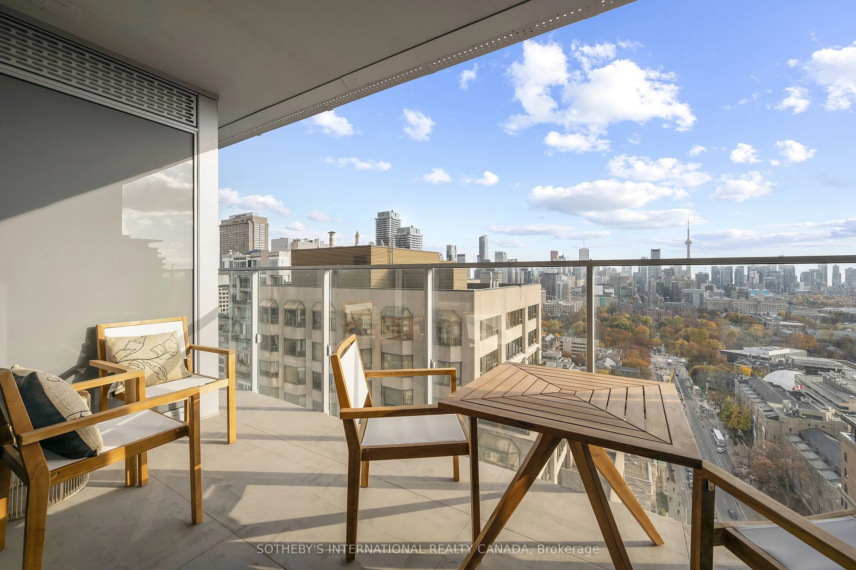 200 Cumberland Street #3005