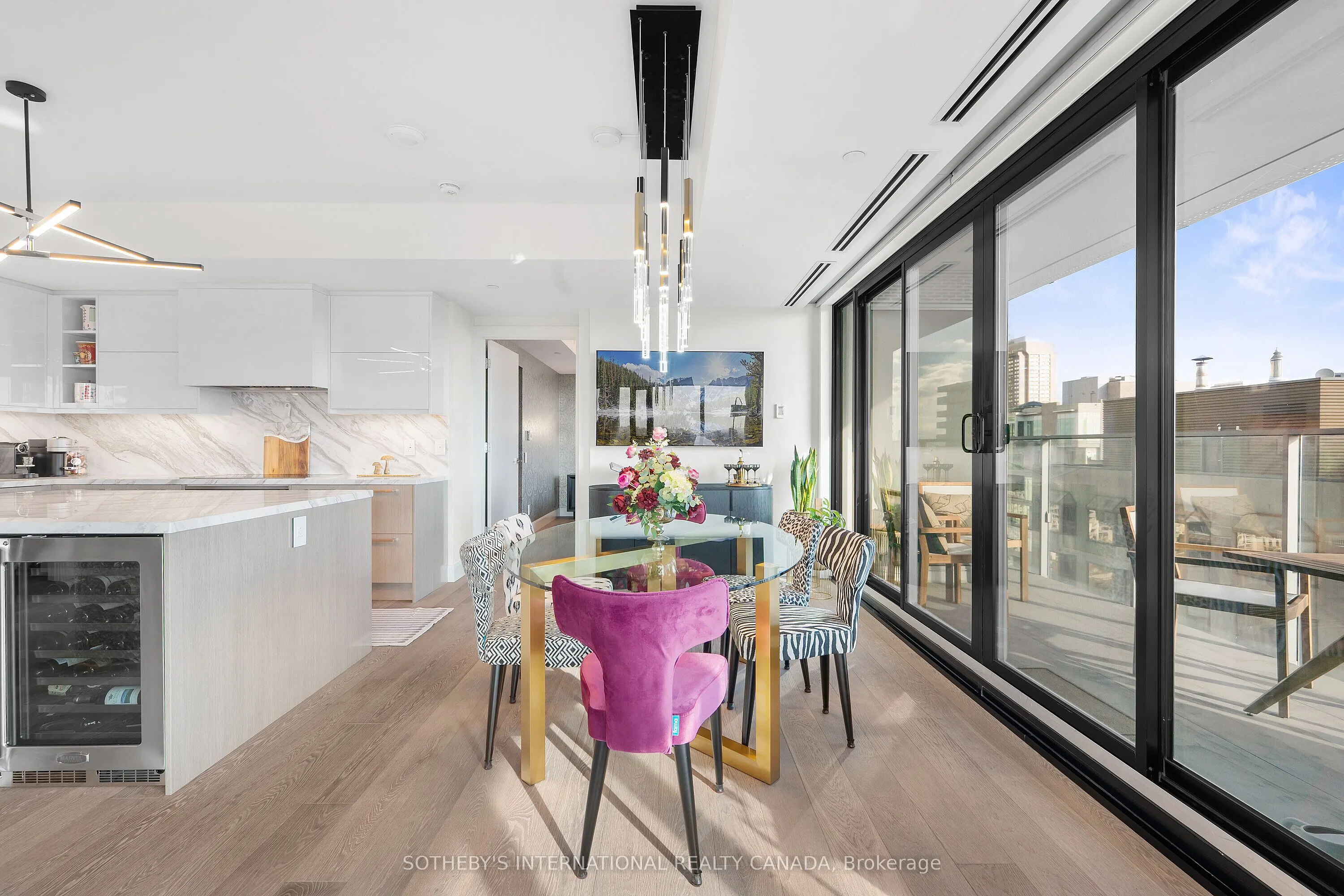 200 Cumberland Street #3005