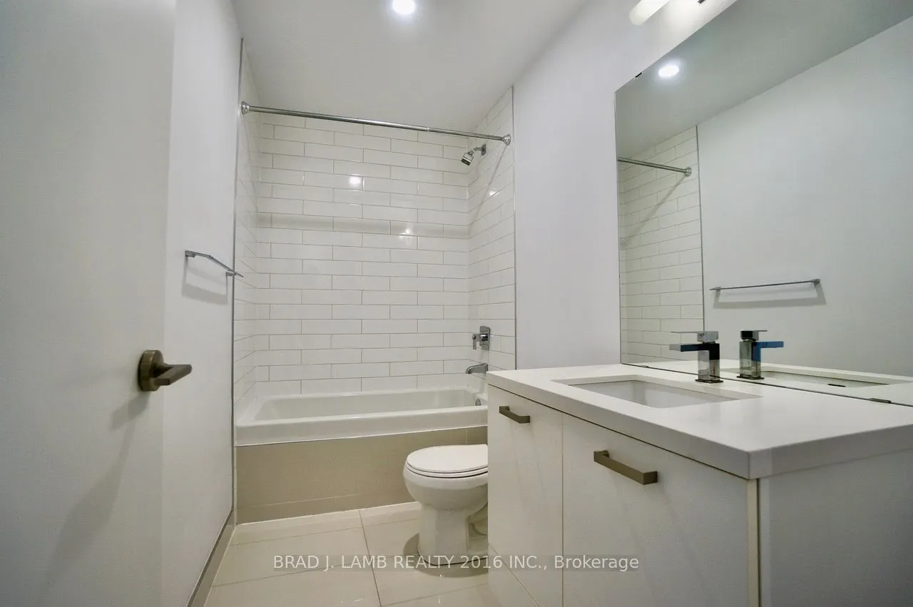 39 Brant Street #301
