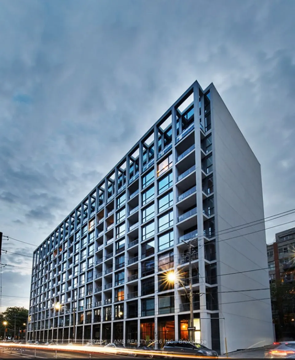 39 Brant Street #301