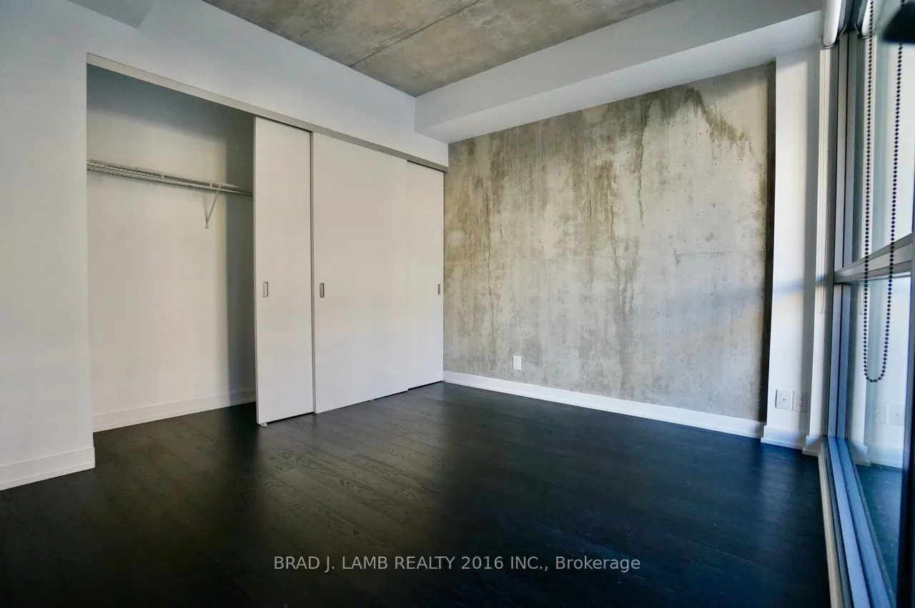 39 Brant Street #301